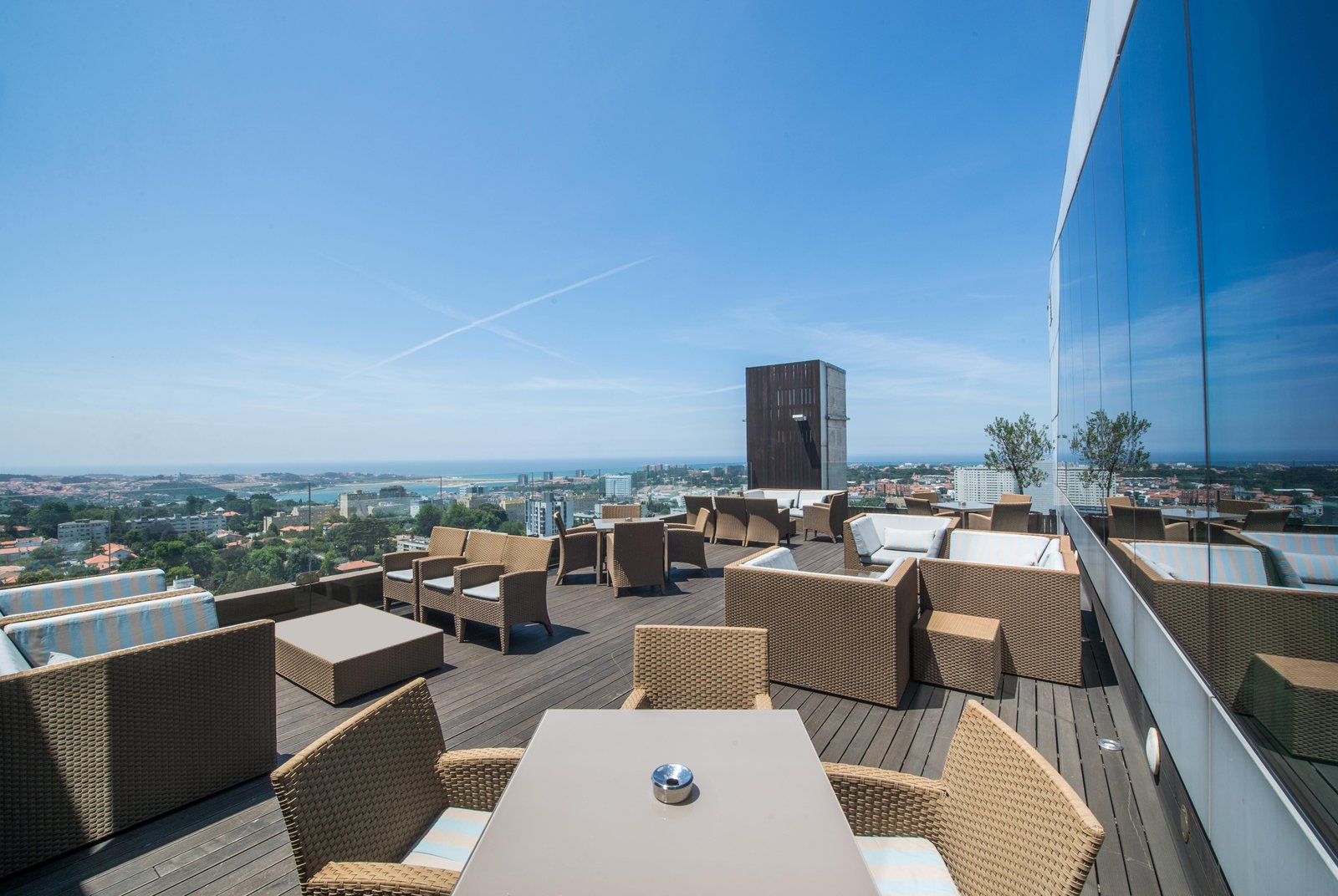 Porto Palácio Hotel By The Editory — vibe