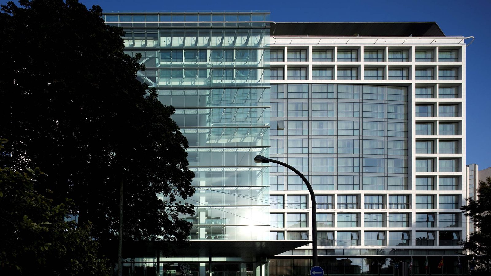 Sheraton Porto Hotel & Spa — backstory
