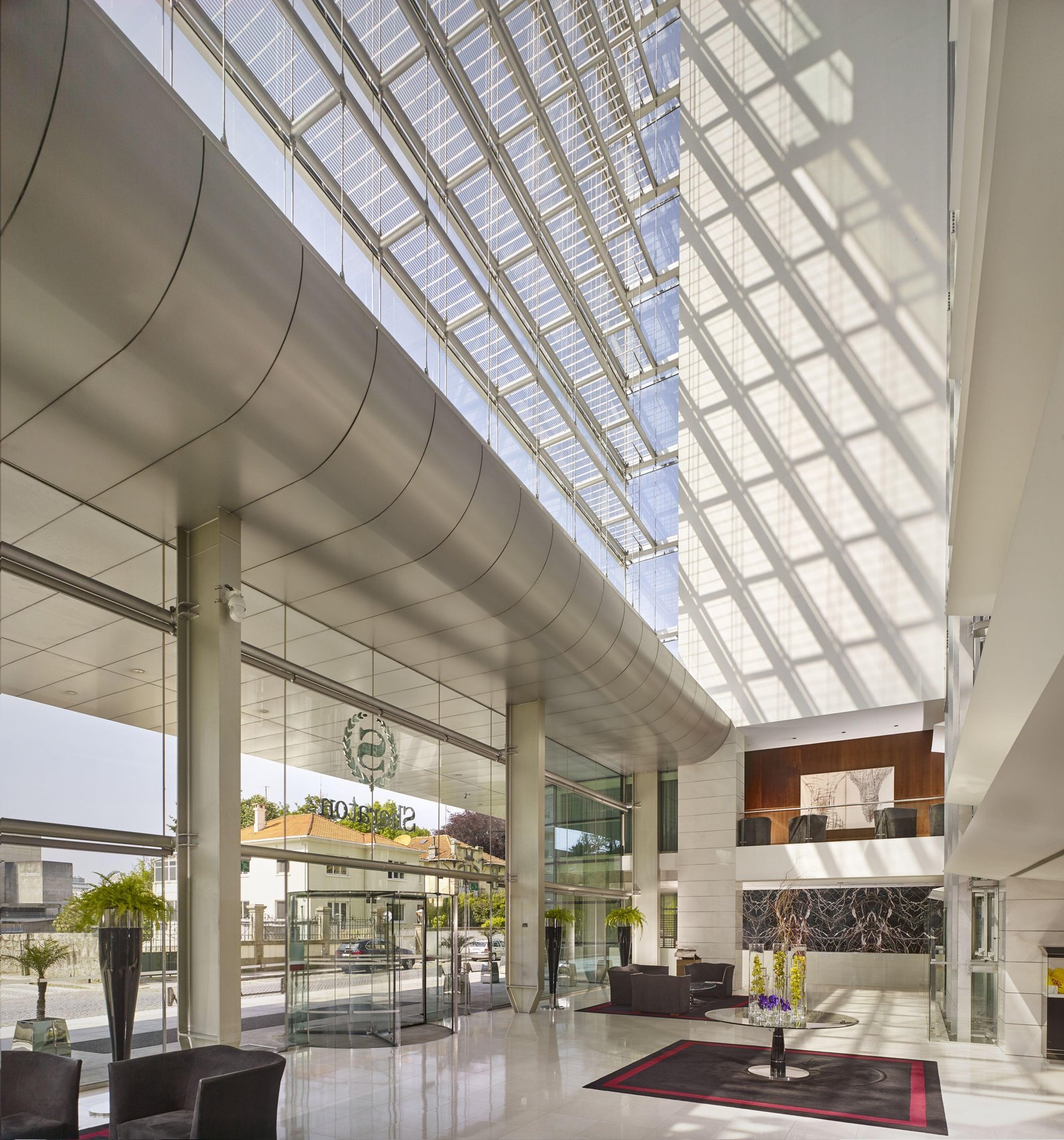 Sheraton Porto Hotel & Spa — vibe