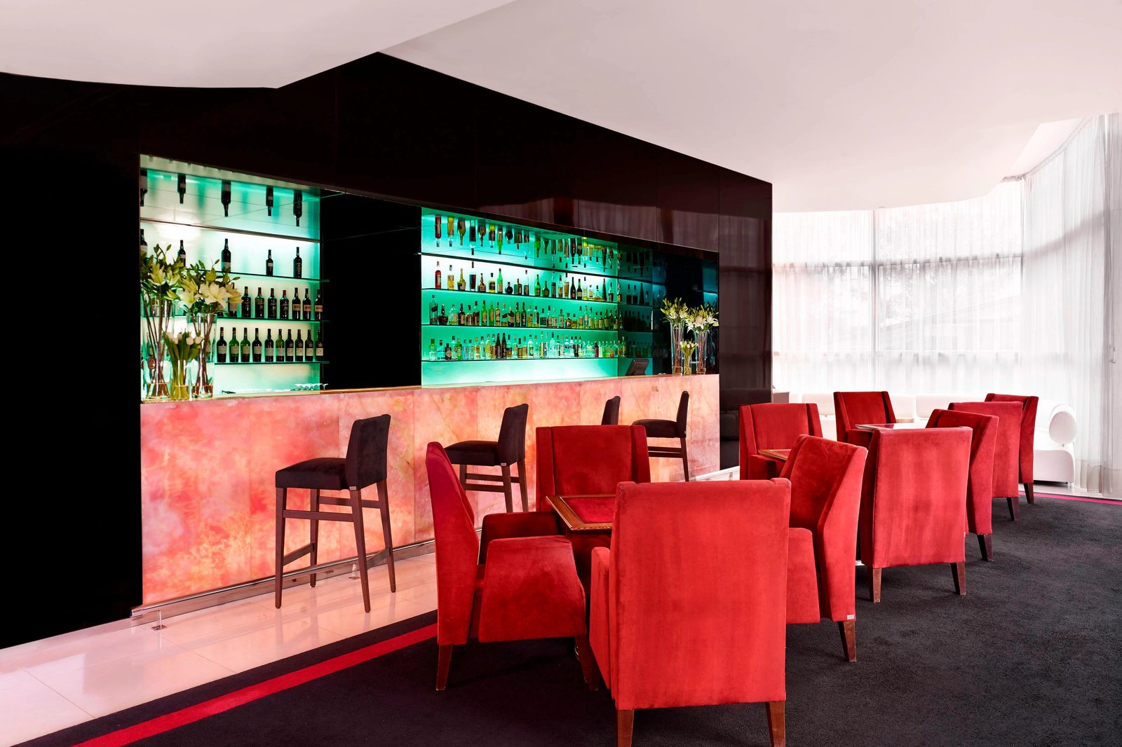 Sheraton Porto Hotel & Spa, new yorker bar & piano bar