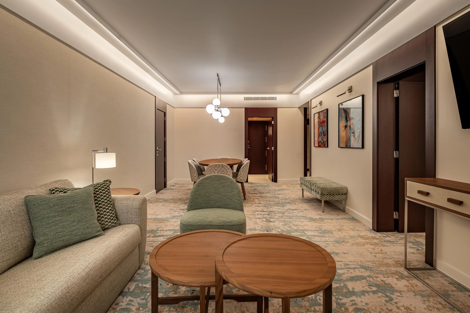 Crowne Plaza Porto Hotel — vibe