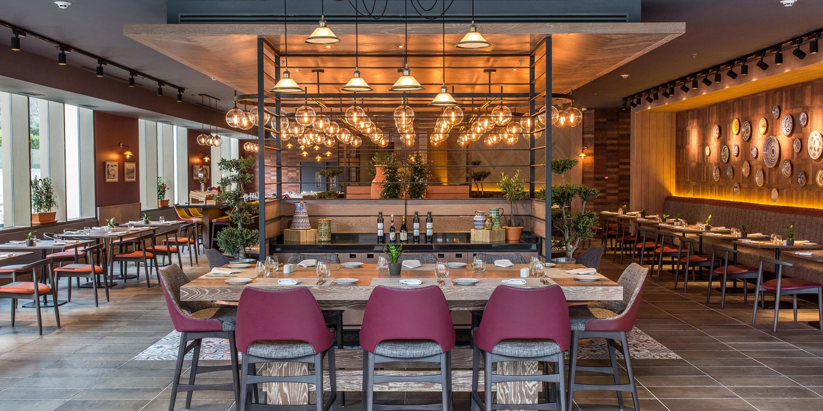 Crowne Plaza Porto Hotel — eat & drink
