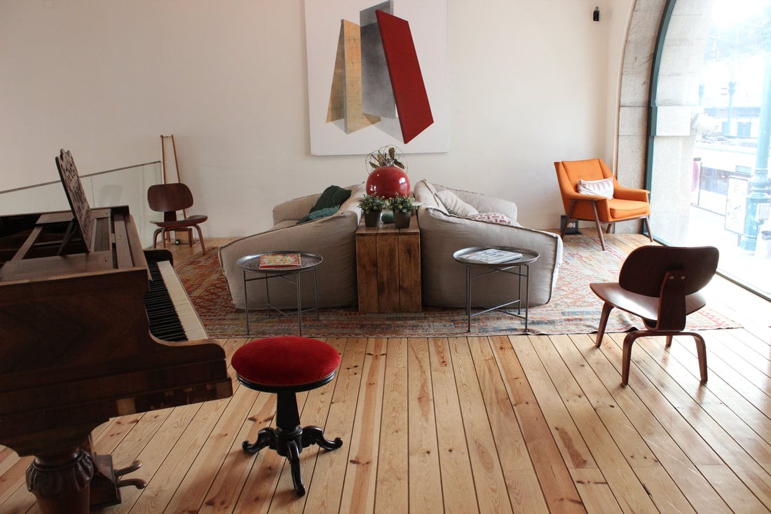 The Passenger Hostel — eat & drink