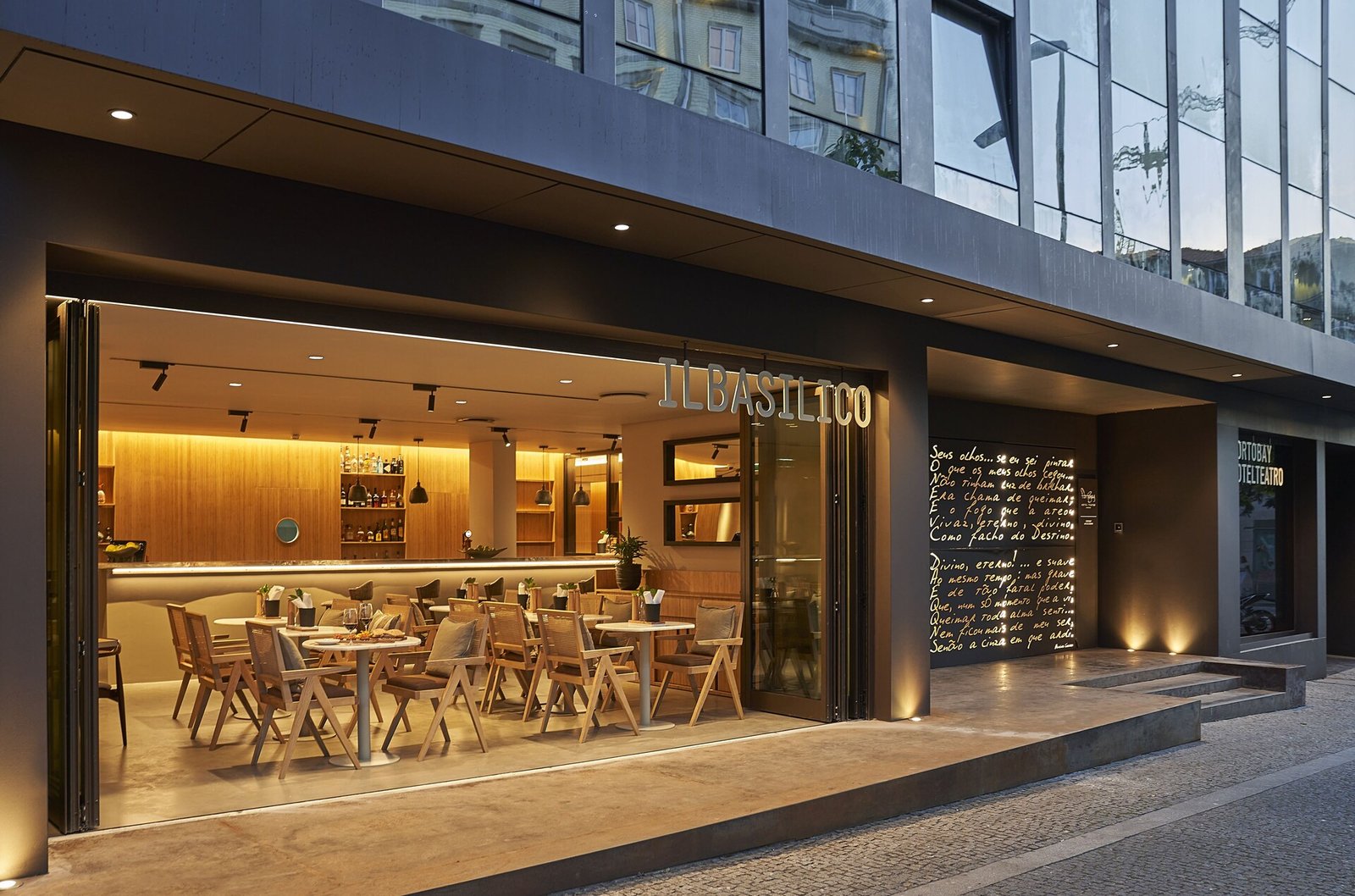 PortoBay Hotel Teatro — eat & drink