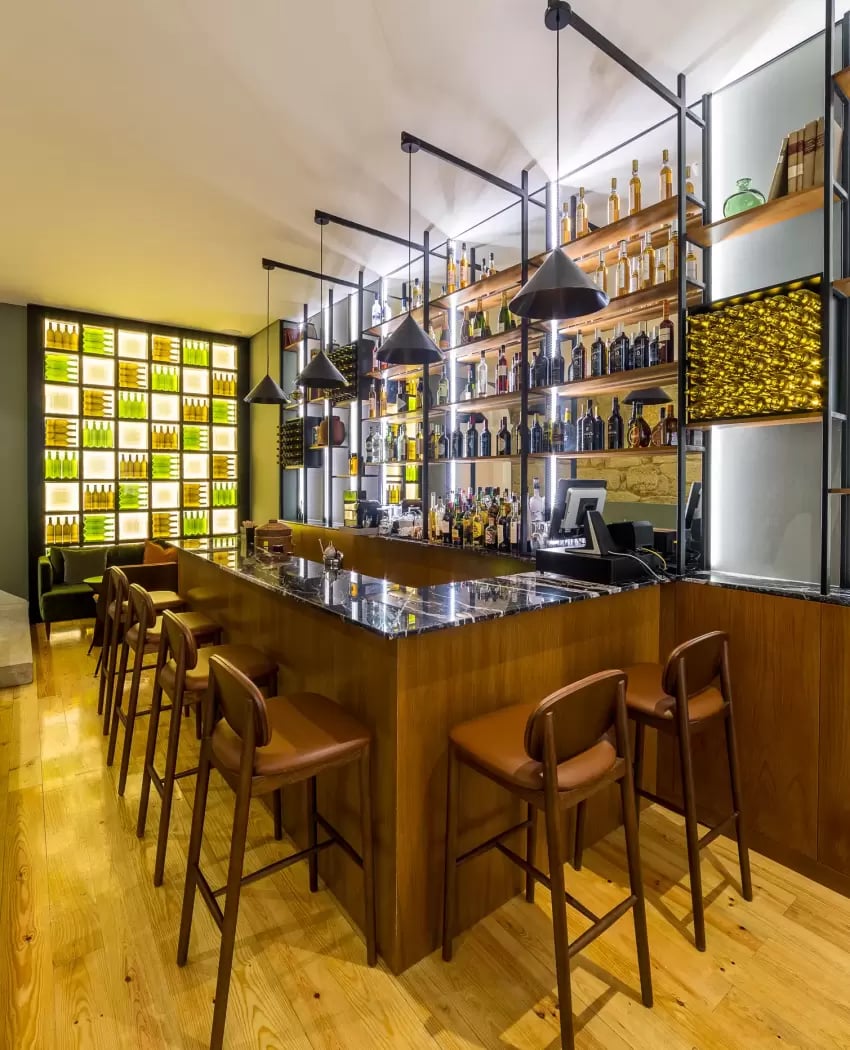 Gallery Hostel — eat & drink