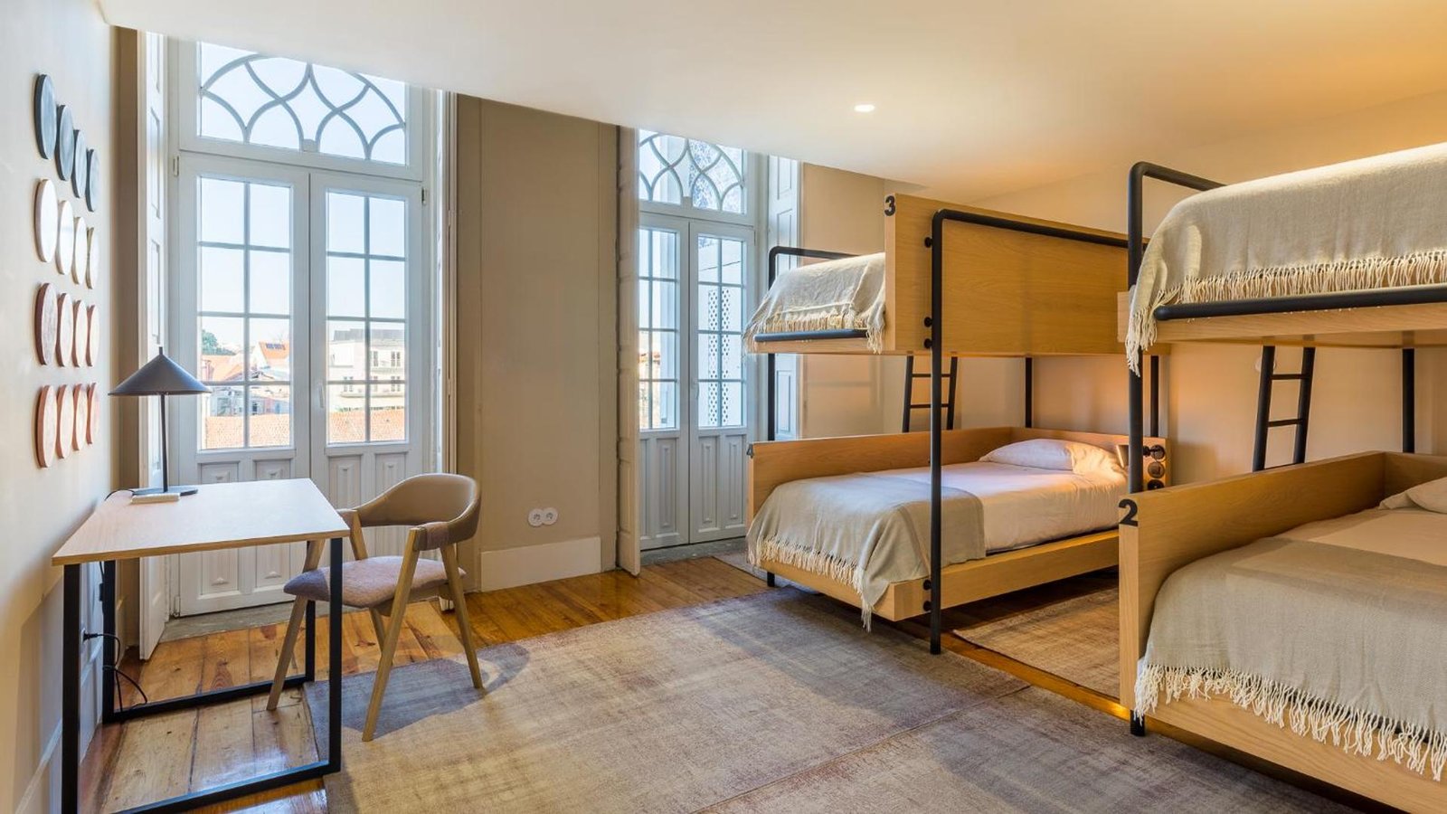 Gallery Hostel — rooms
