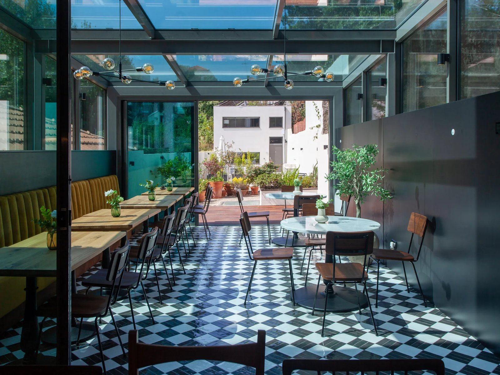 Canto de Luz, the orangerie and garden terrace