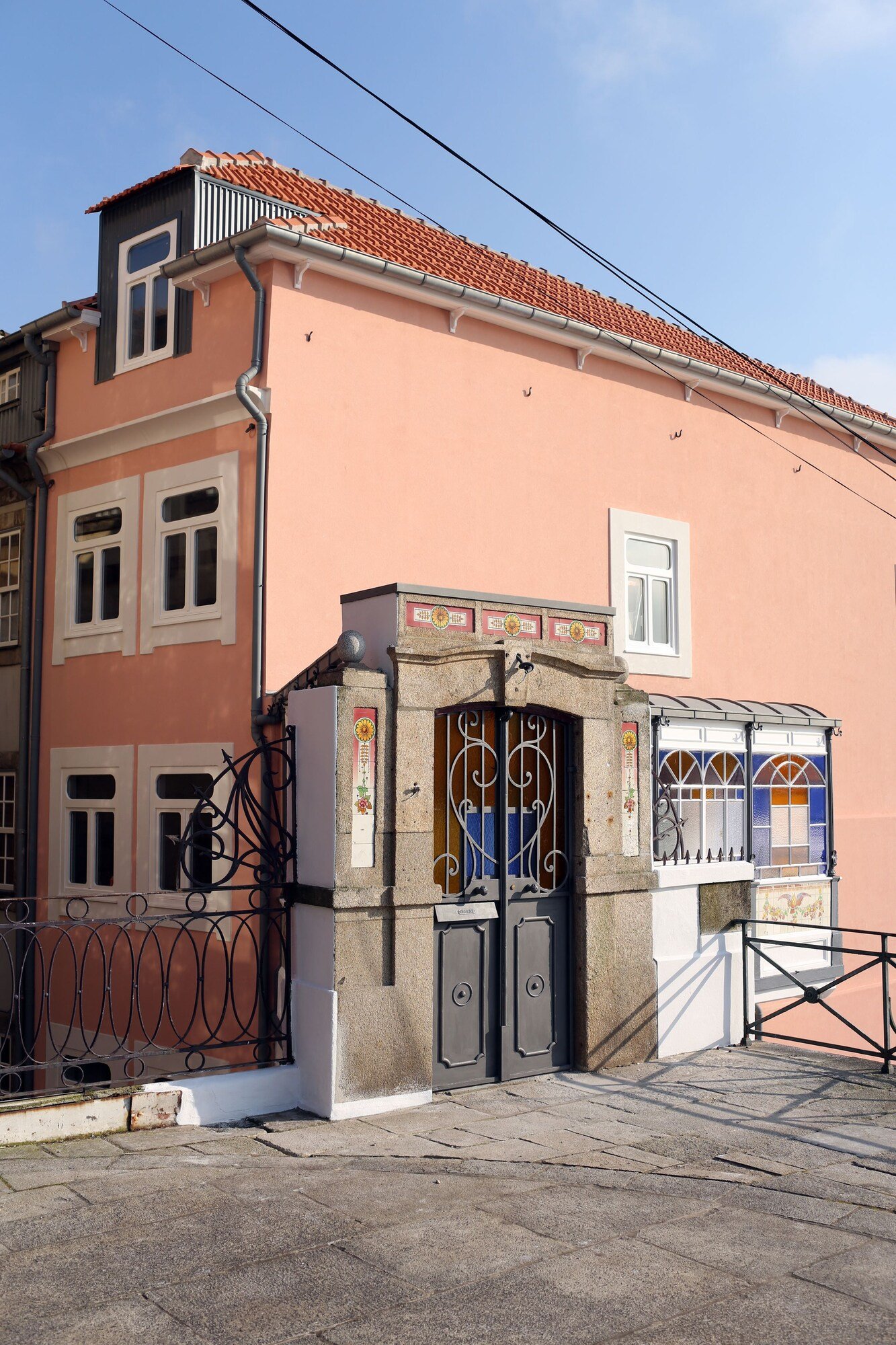 1872 River House — backstory