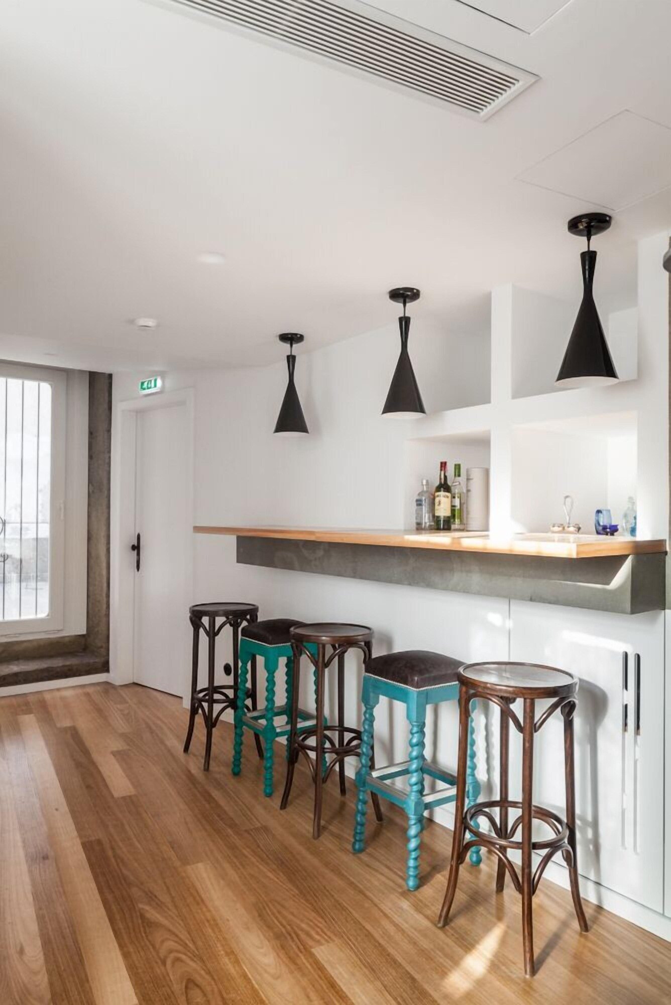 1872 River House — eat & drink