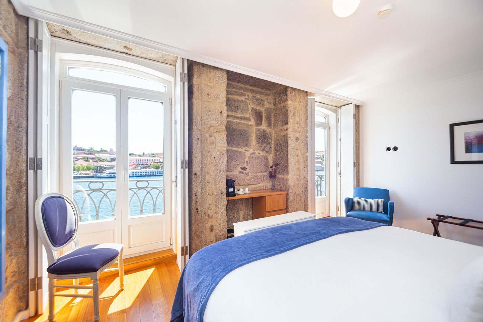 1872 River House — rooms