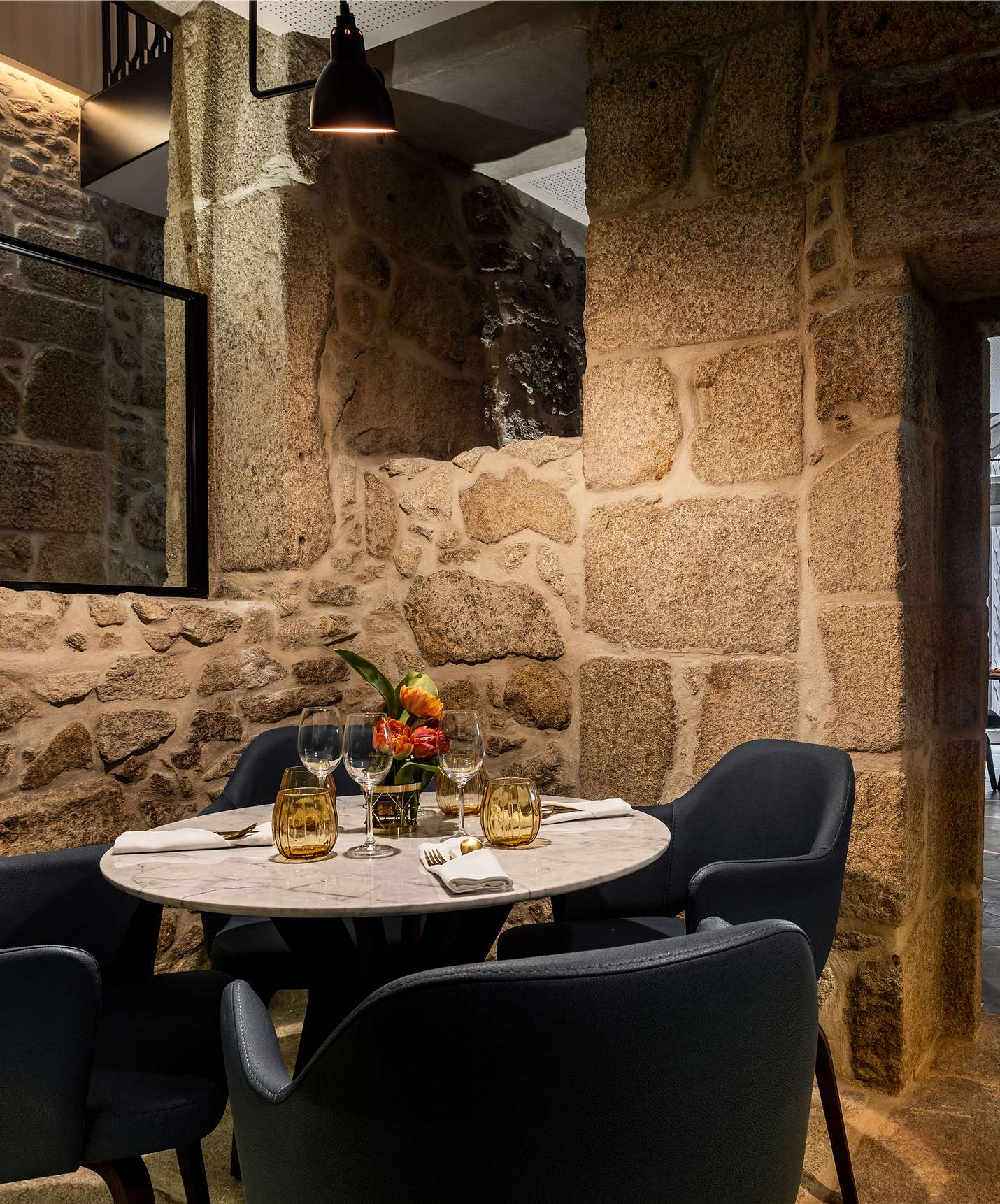 Pousada Porto Rua das Flores — eat & drink