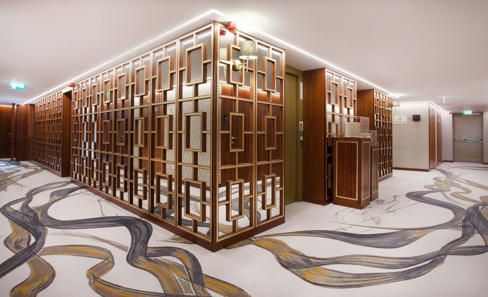 Wine & Books Hotels | Porto — vibe