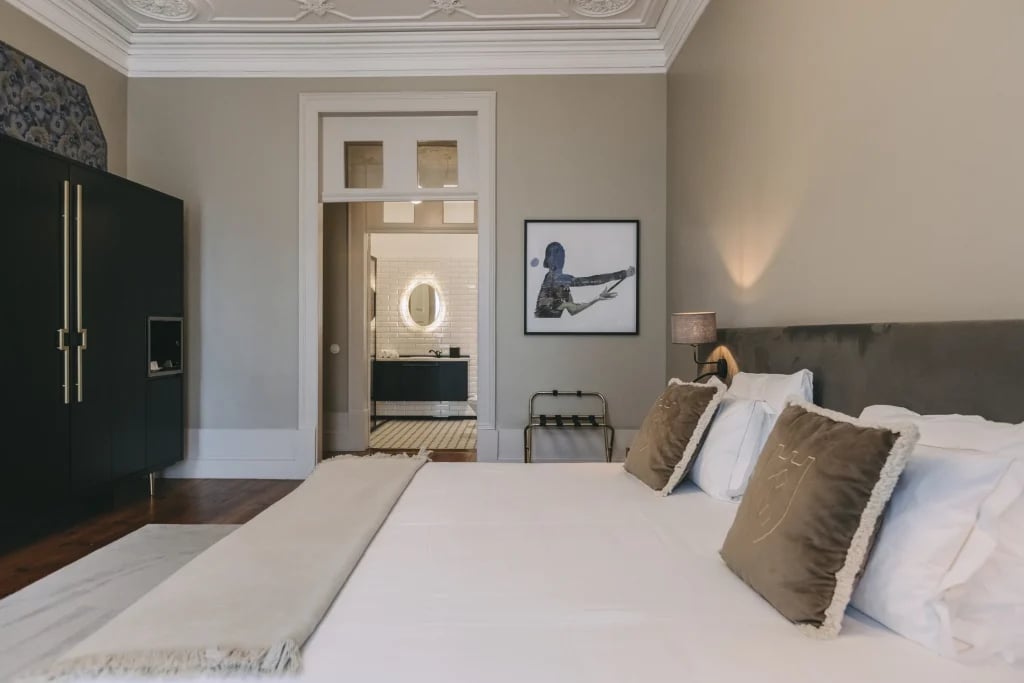 Torel Royal Court — rooms