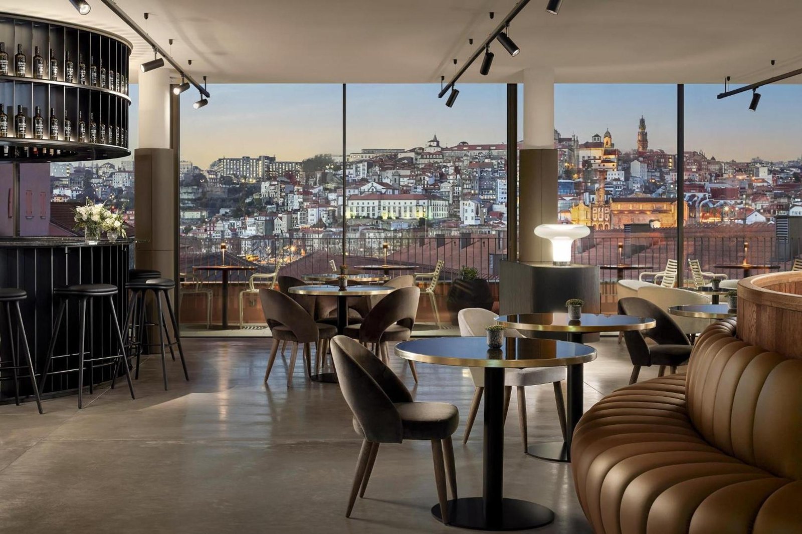 Hotel Tivoli Kopke — eat & drink
