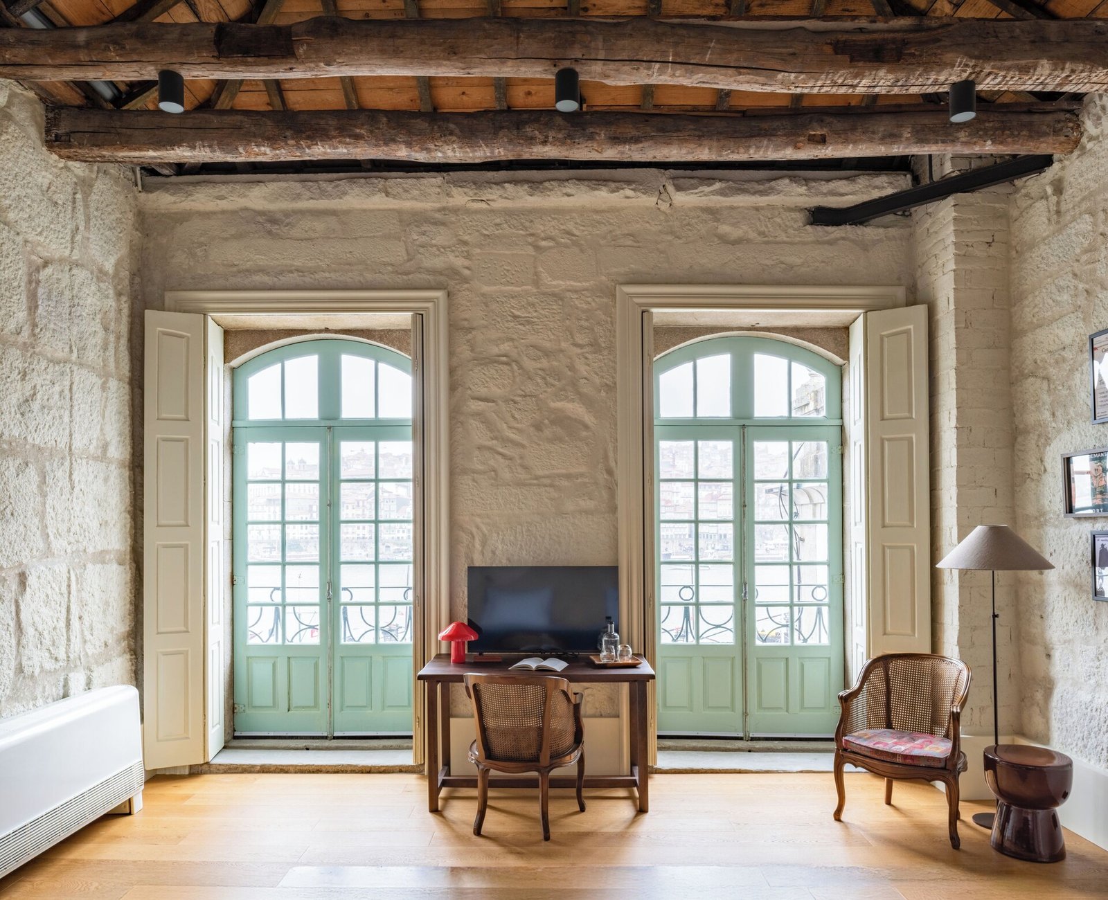 The House of Sandeman - Hostel & Suites — eat & drink