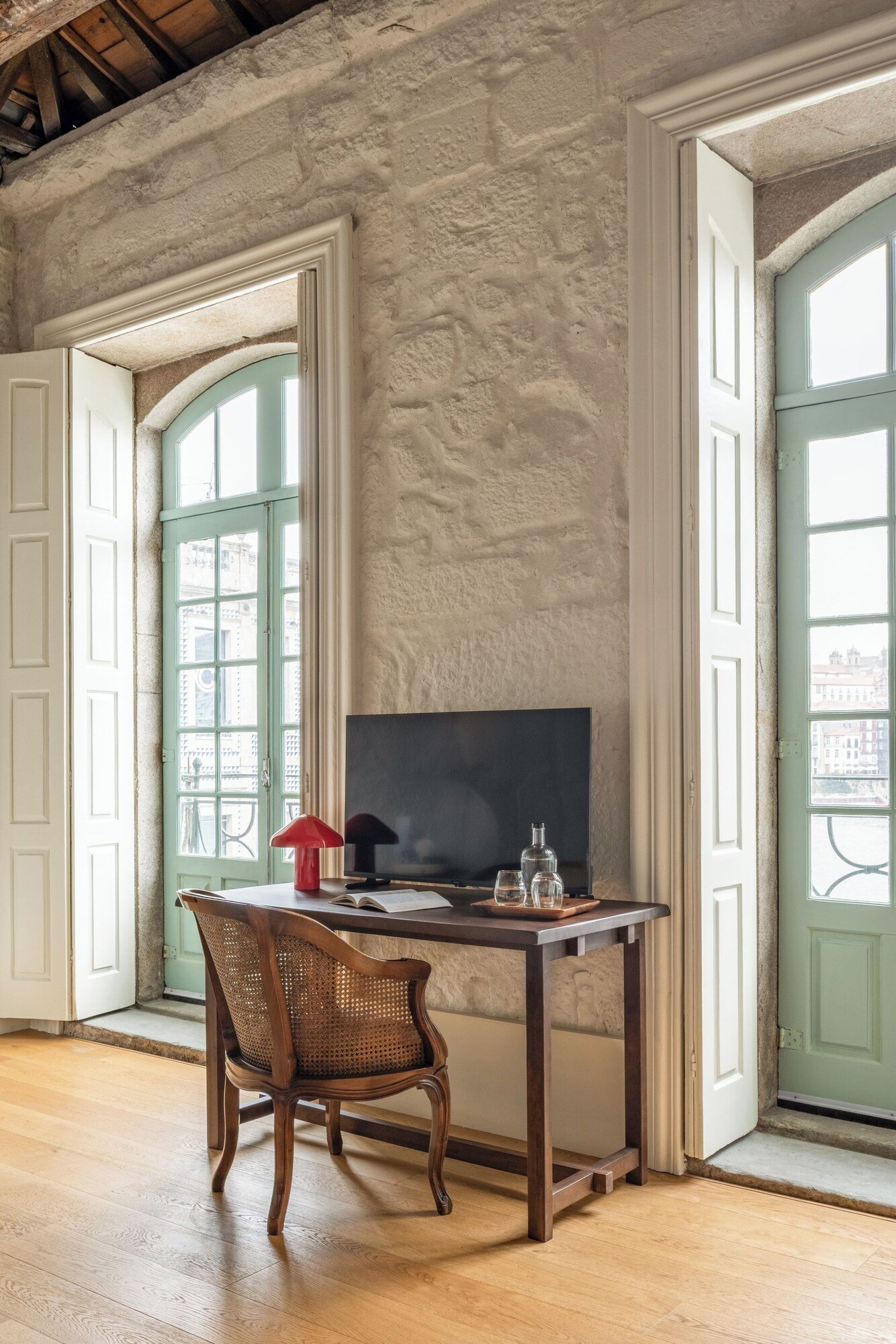 The House of Sandeman - Hostel & Suites — vibe