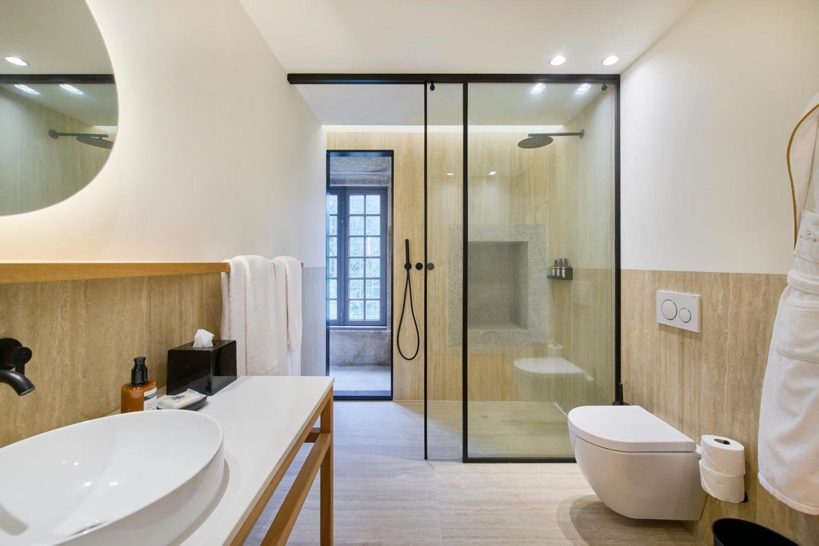 MS Collection Arouca - Mosteiro de Arouca — rooms