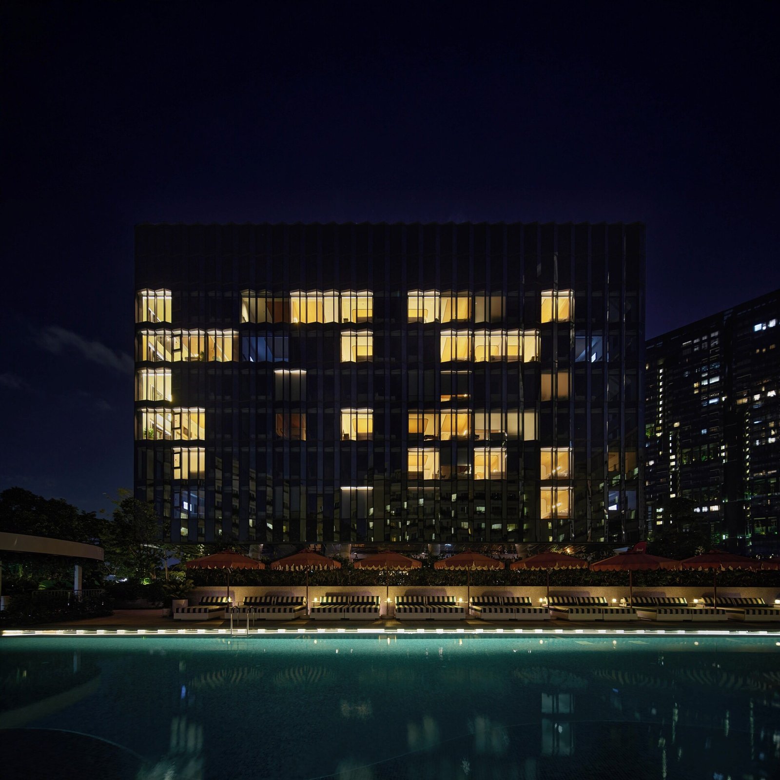 The Standard, Singapore, the pool