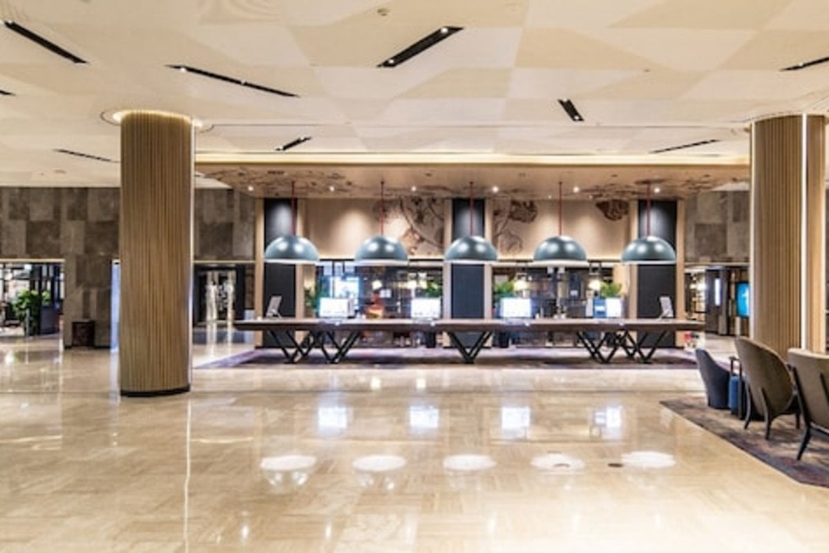 Swissôtel The Stamford Singapore — vibe