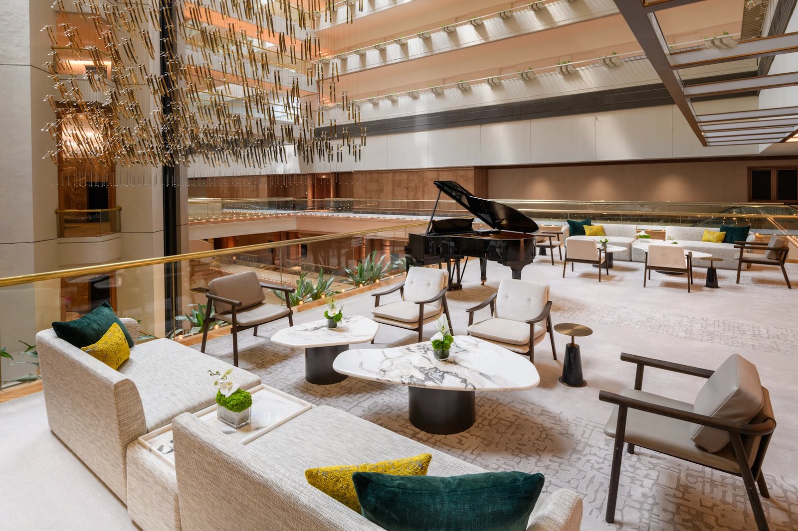 Conrad Singapore Orchard — vibe