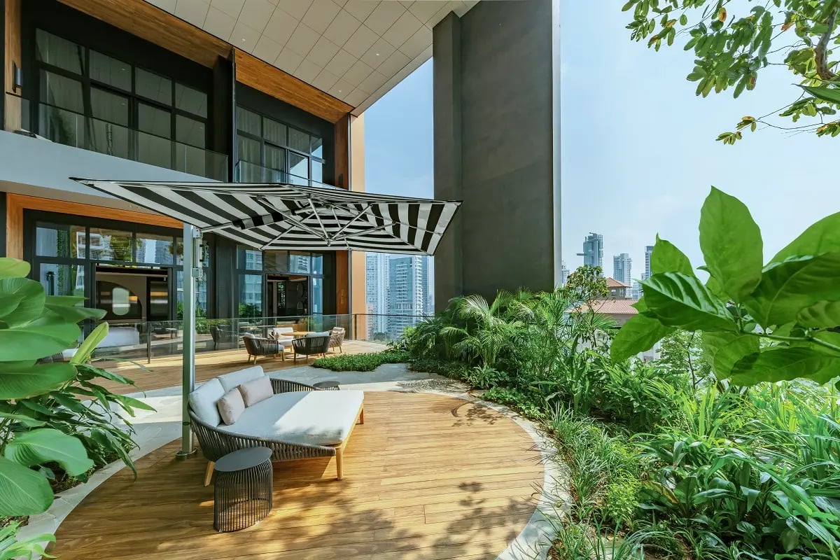 METT Singapore — vibe
