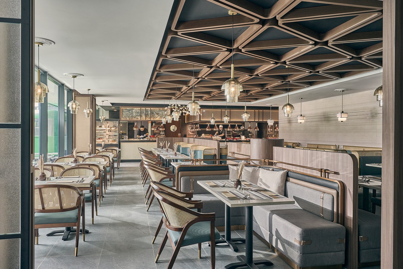 Mercure ICON Singapore City Centre — eat & drink