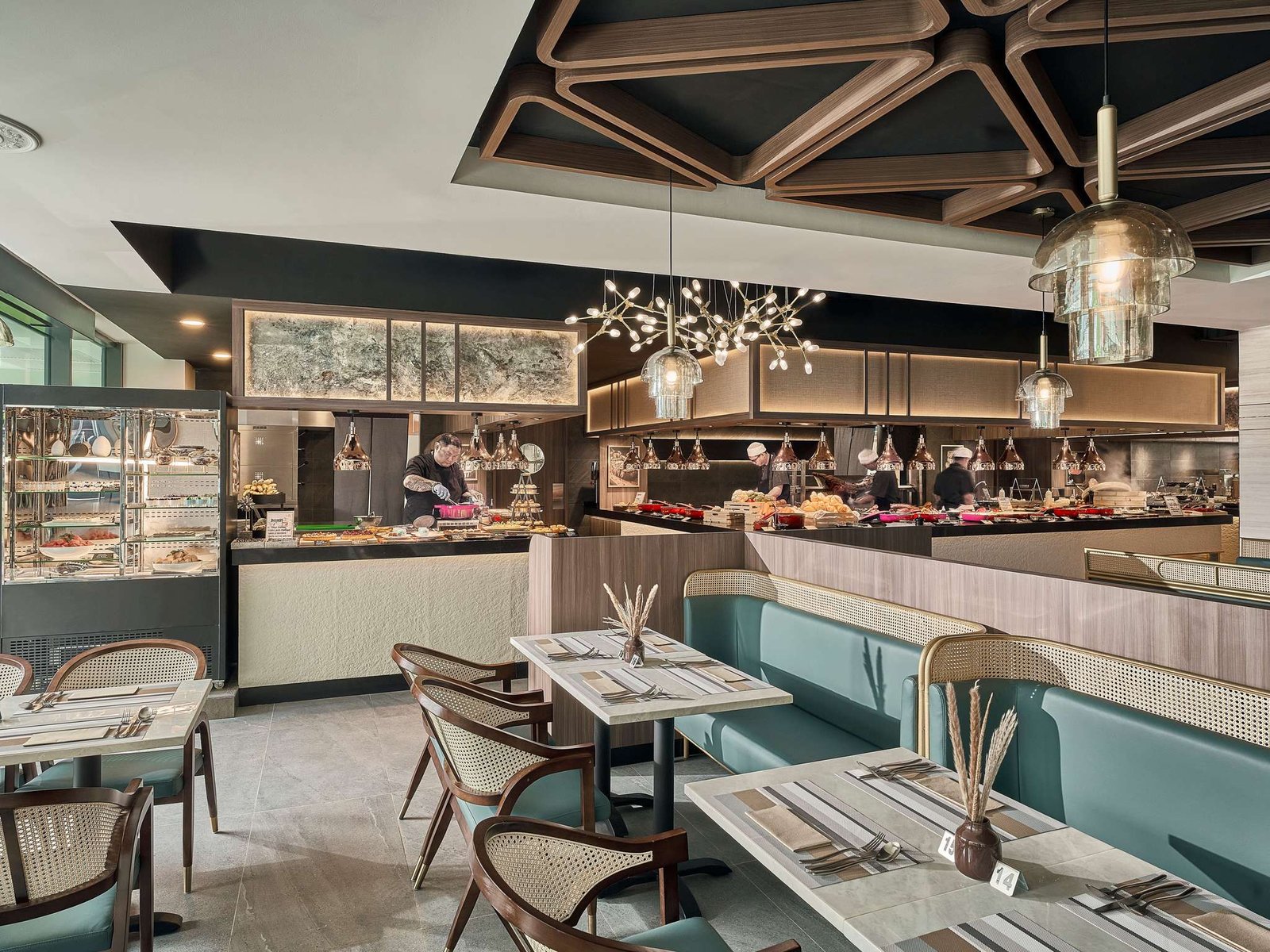 Mercure ICON Singapore City Centre — eat & drink