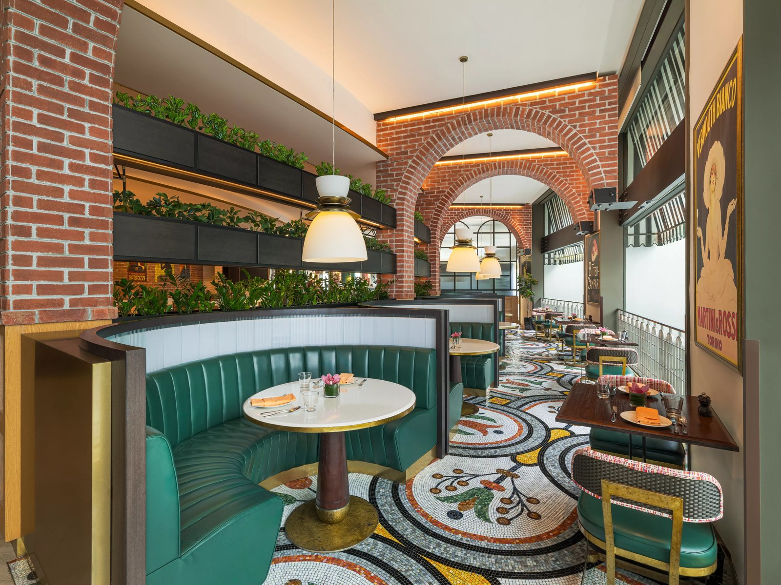 Fairmont Singapore — eat & drink