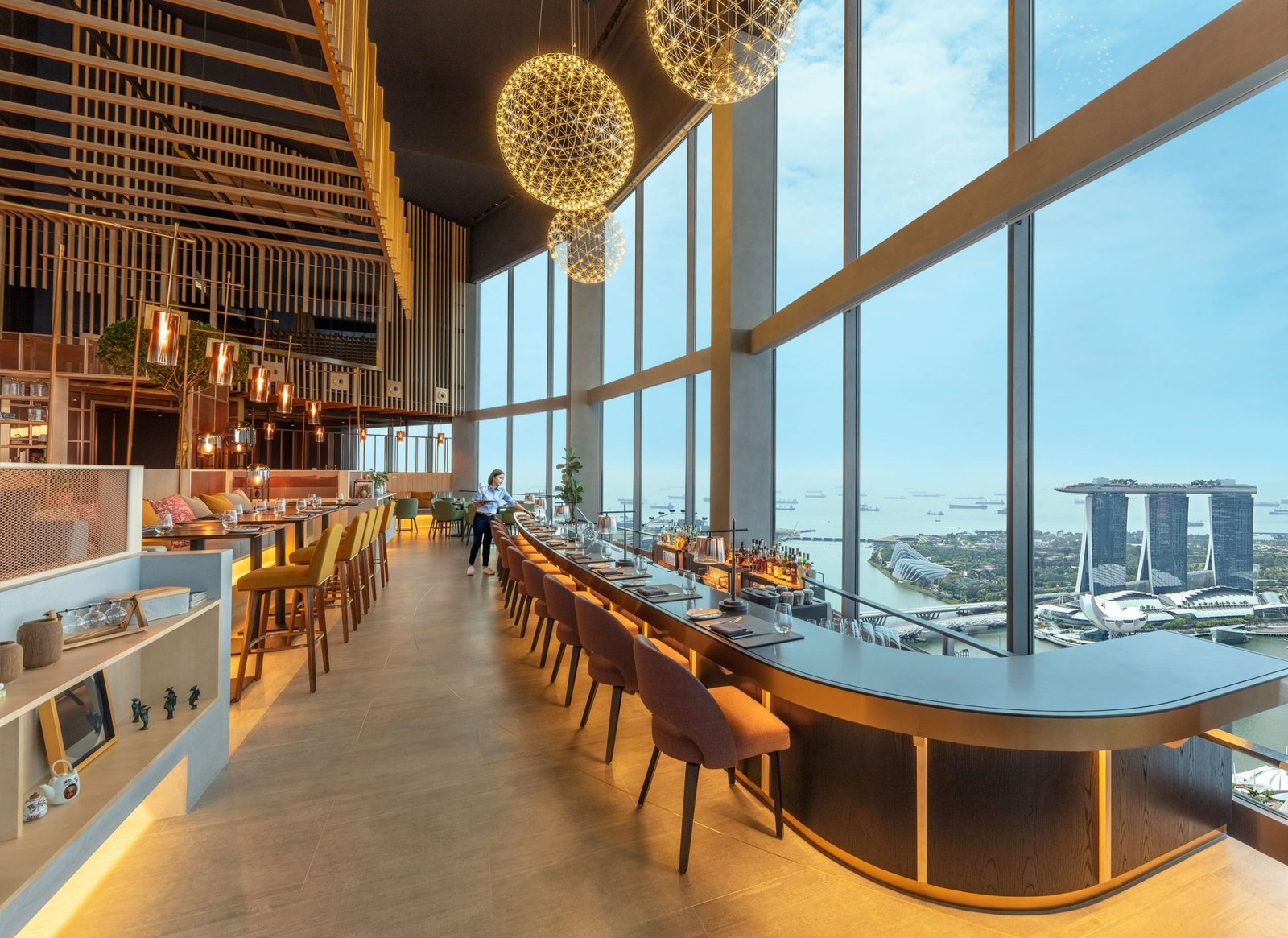 Fairmont Singapore — eat & drink