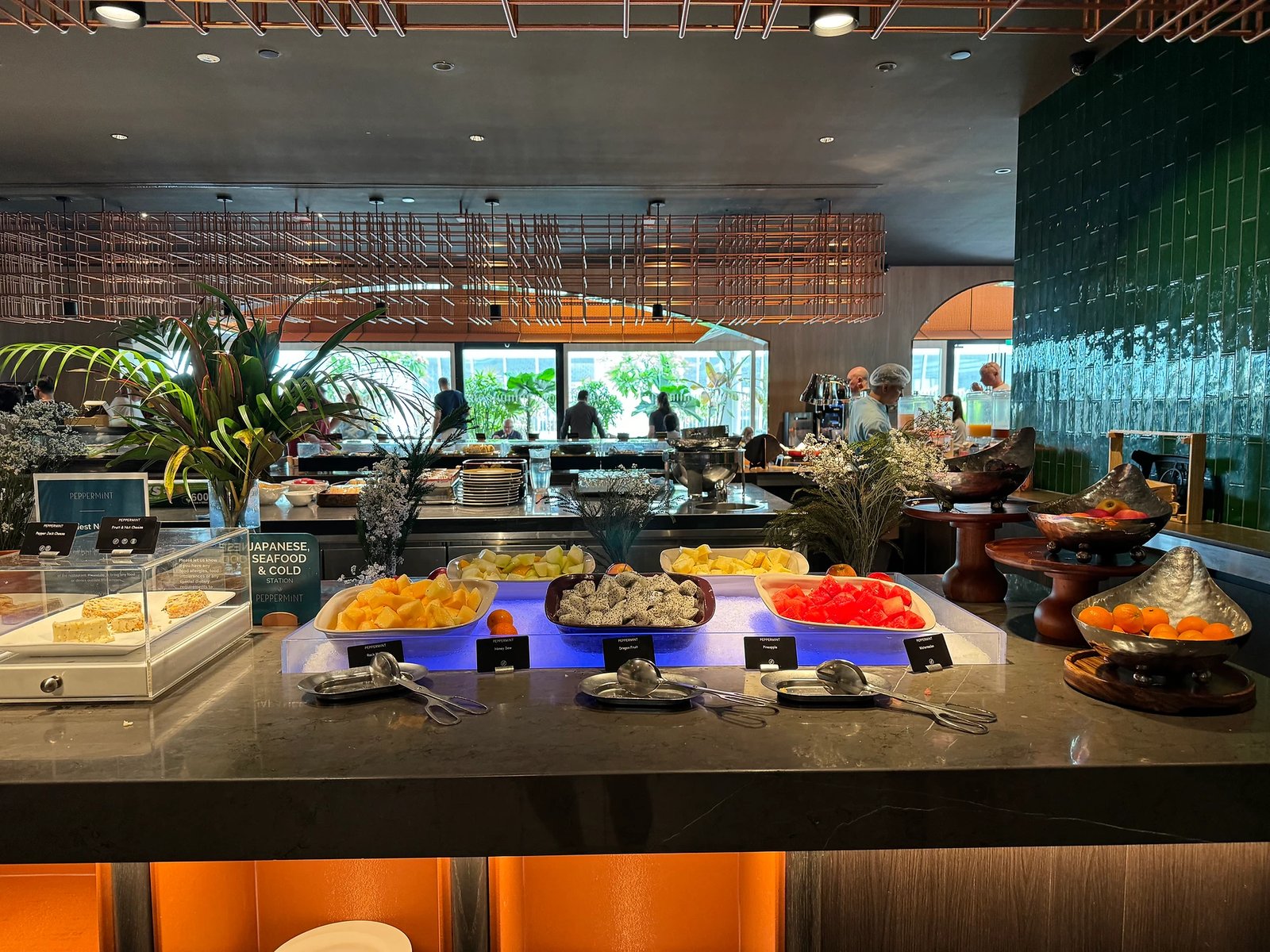 Parkroyal Collection Marina Bay, Singapore — eat & drink