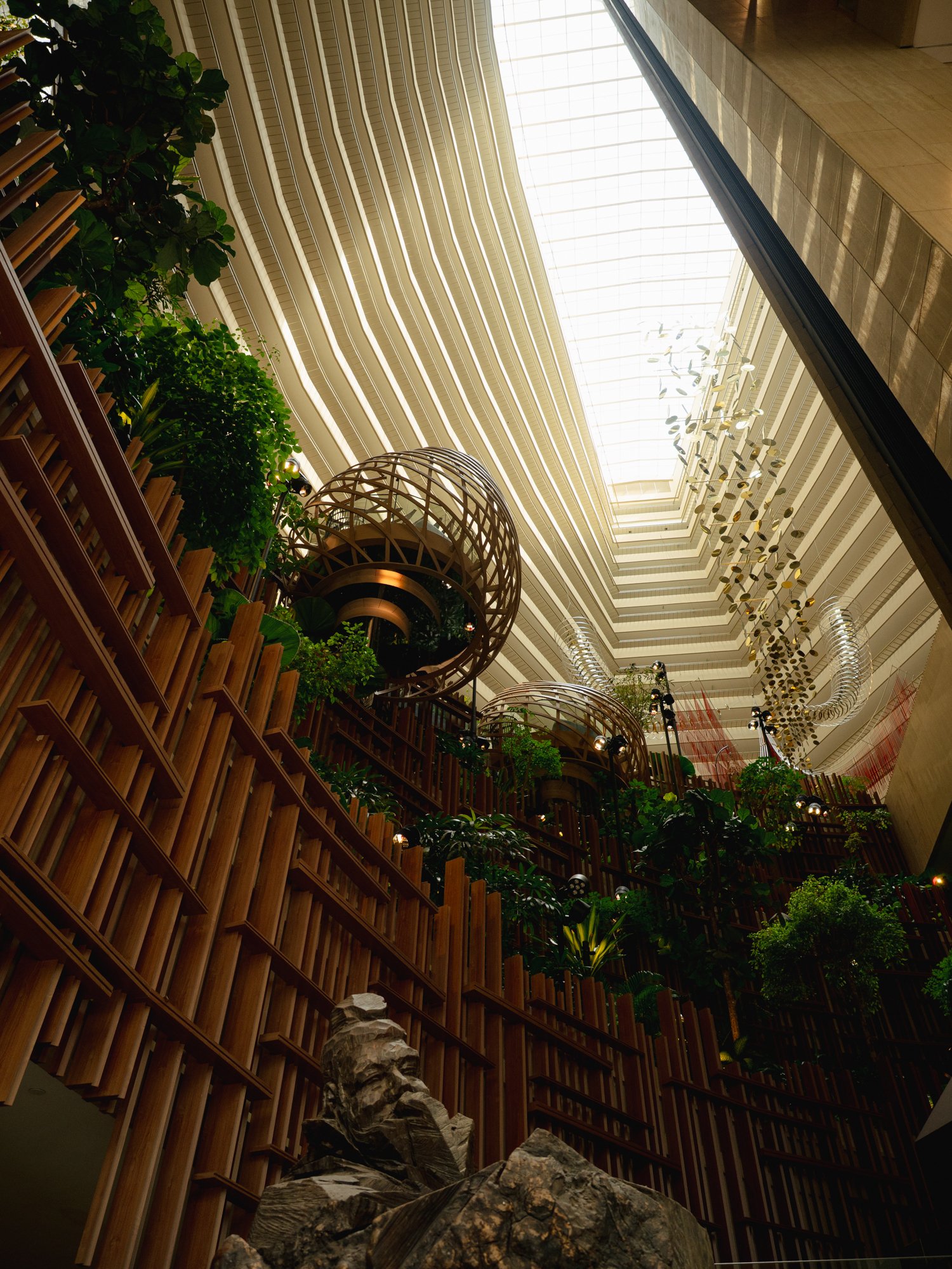 Parkroyal Collection Marina Bay, Singapore — vibe