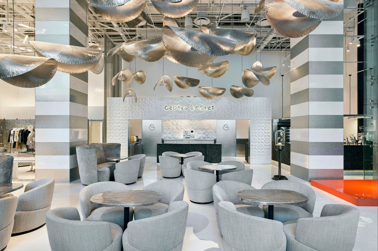 COMO Metropolitan Singapore, at the table
