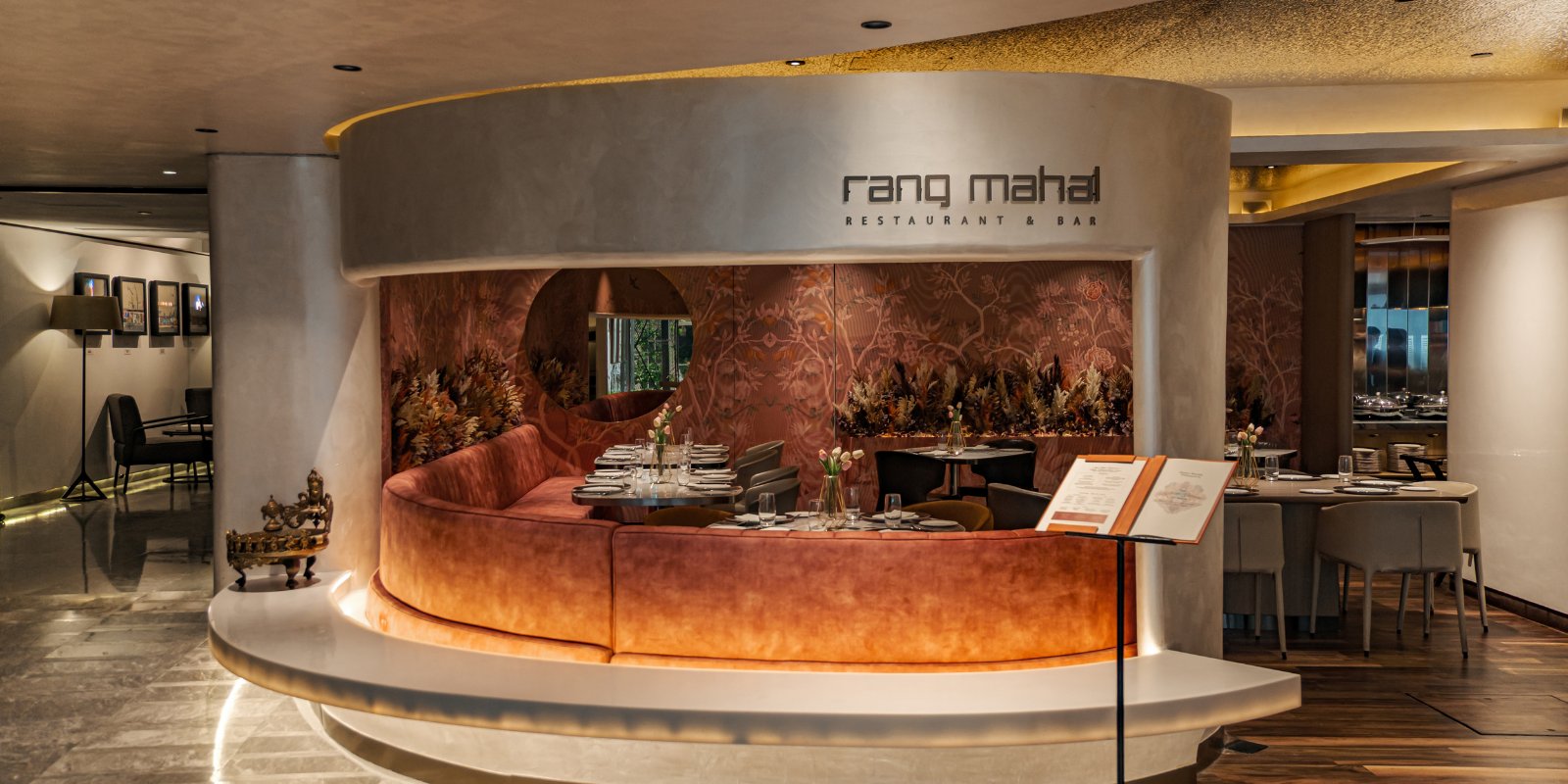 Naumi Hotel Singapore, rang mahal restaurant & bar