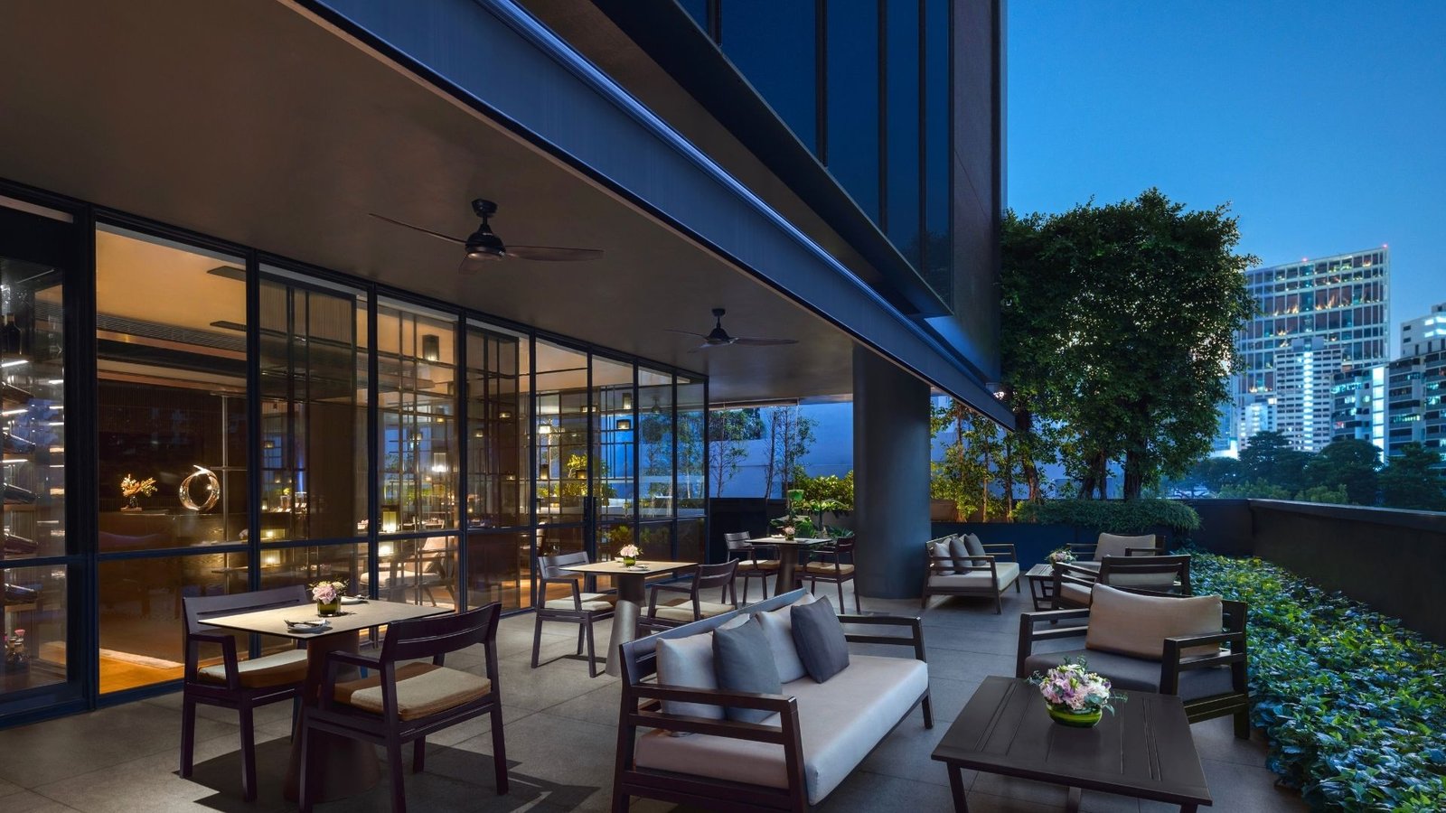 InterContinental Singapore Robertson Quay — vibe