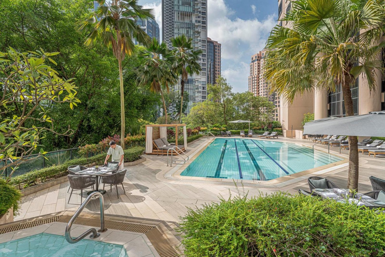 Four Seasons Hotel Singapore — wellness