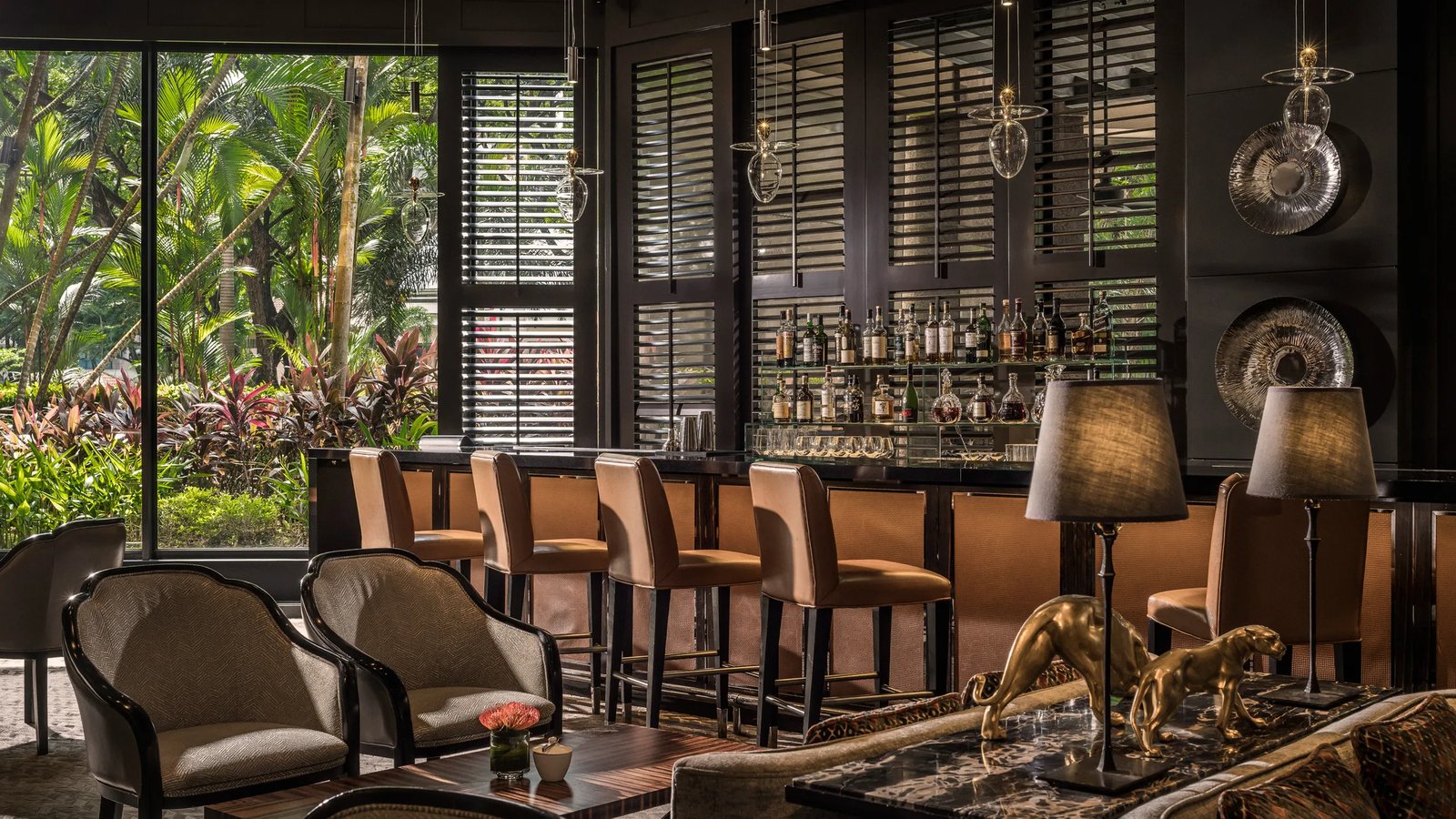 Four Seasons Hotel Singapore — eat & drink