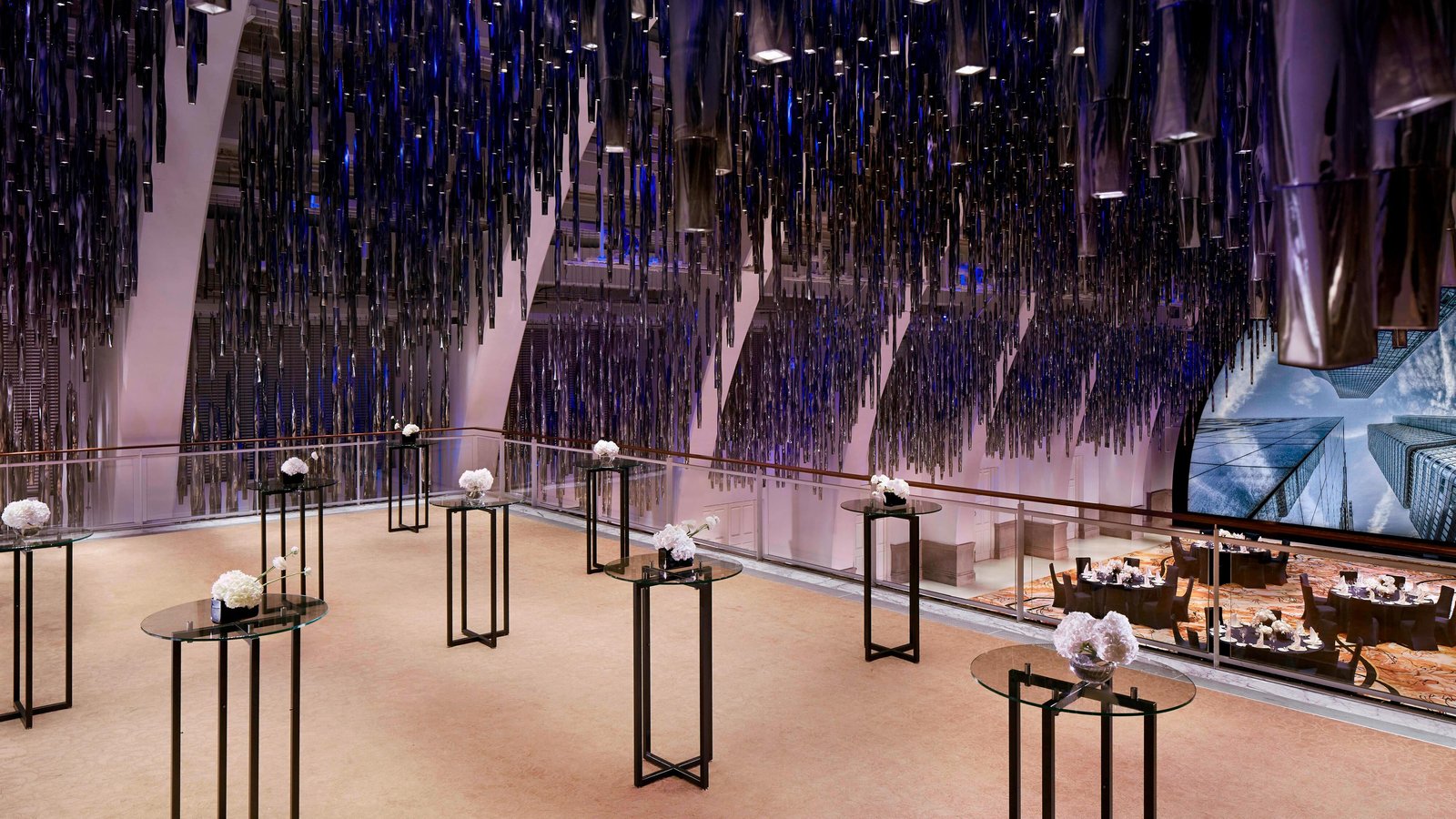 JW Marriott Hotel Singapore South Beach — vibe