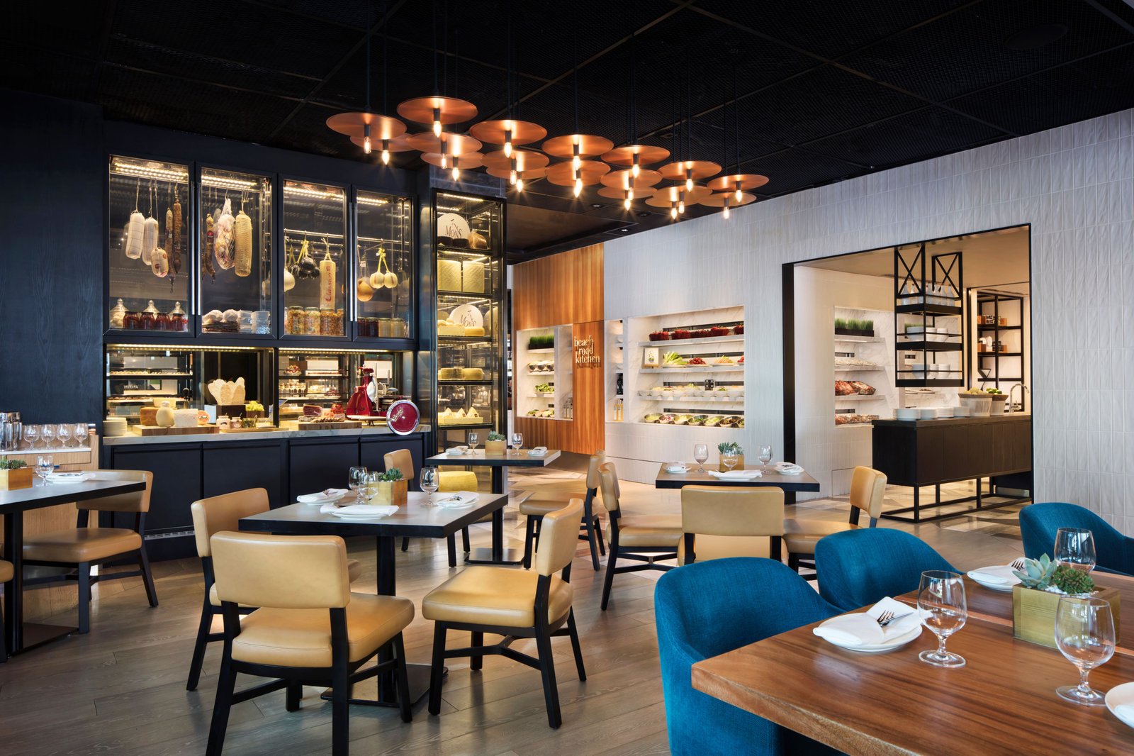 JW Marriott Hotel Singapore South Beach — eat & drink