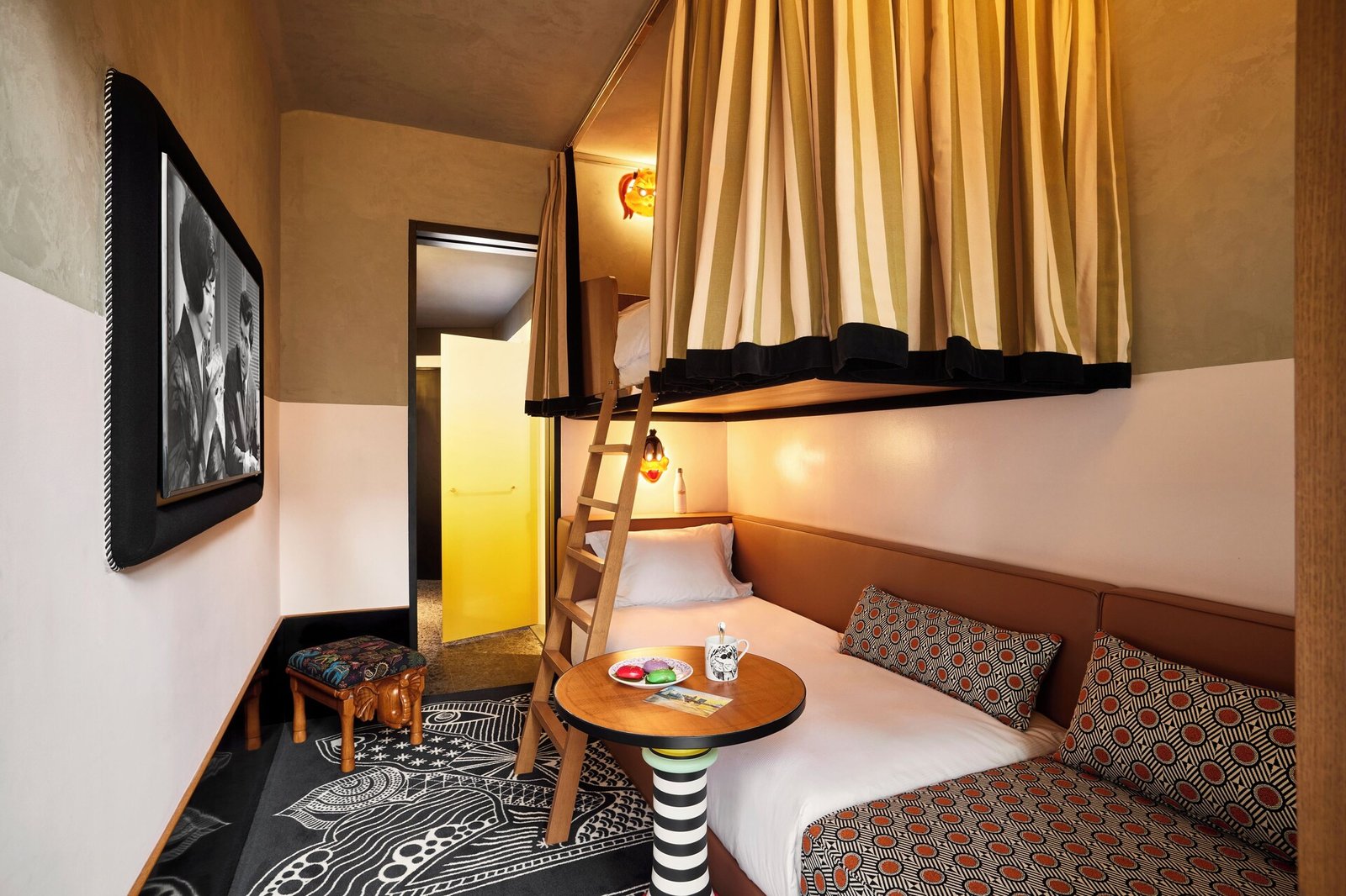 Mama Shelter Singapore Orchard — rooms