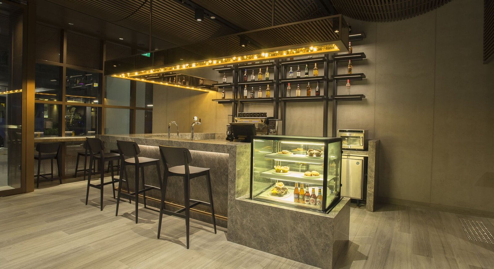 Oakwood Bencoolen Singapore — eat & drink