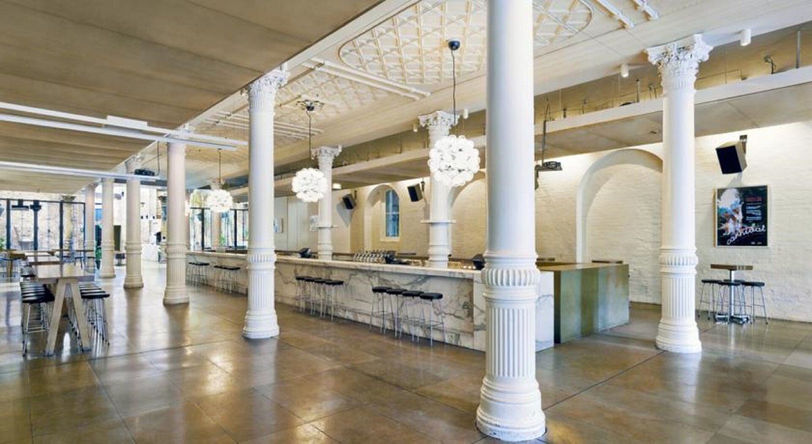 Establishment Hotel