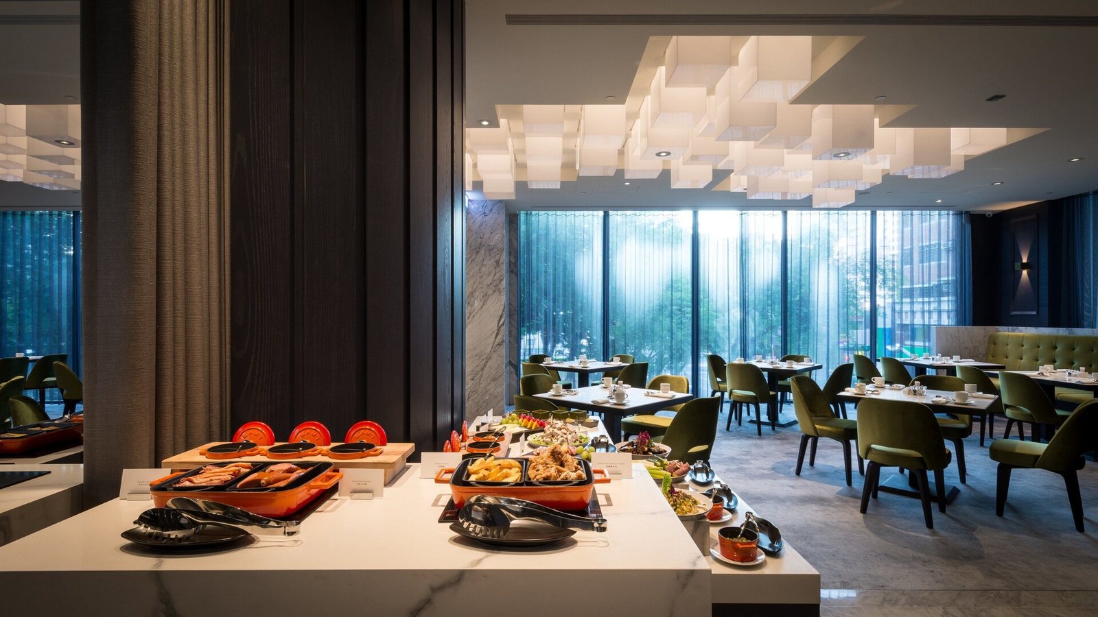 Park Lees Hotel, at the table