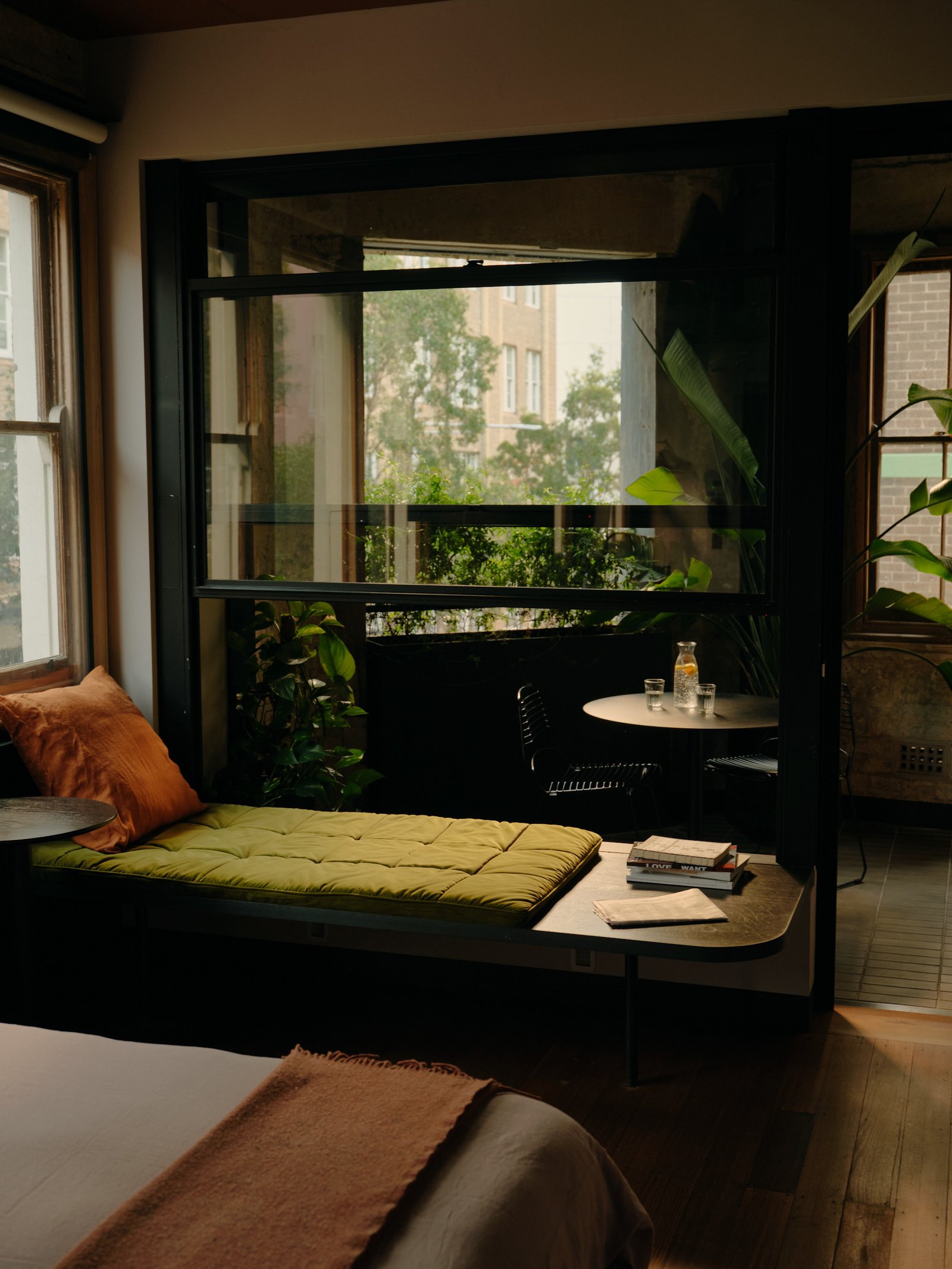 Paramount House Hotel — rooms