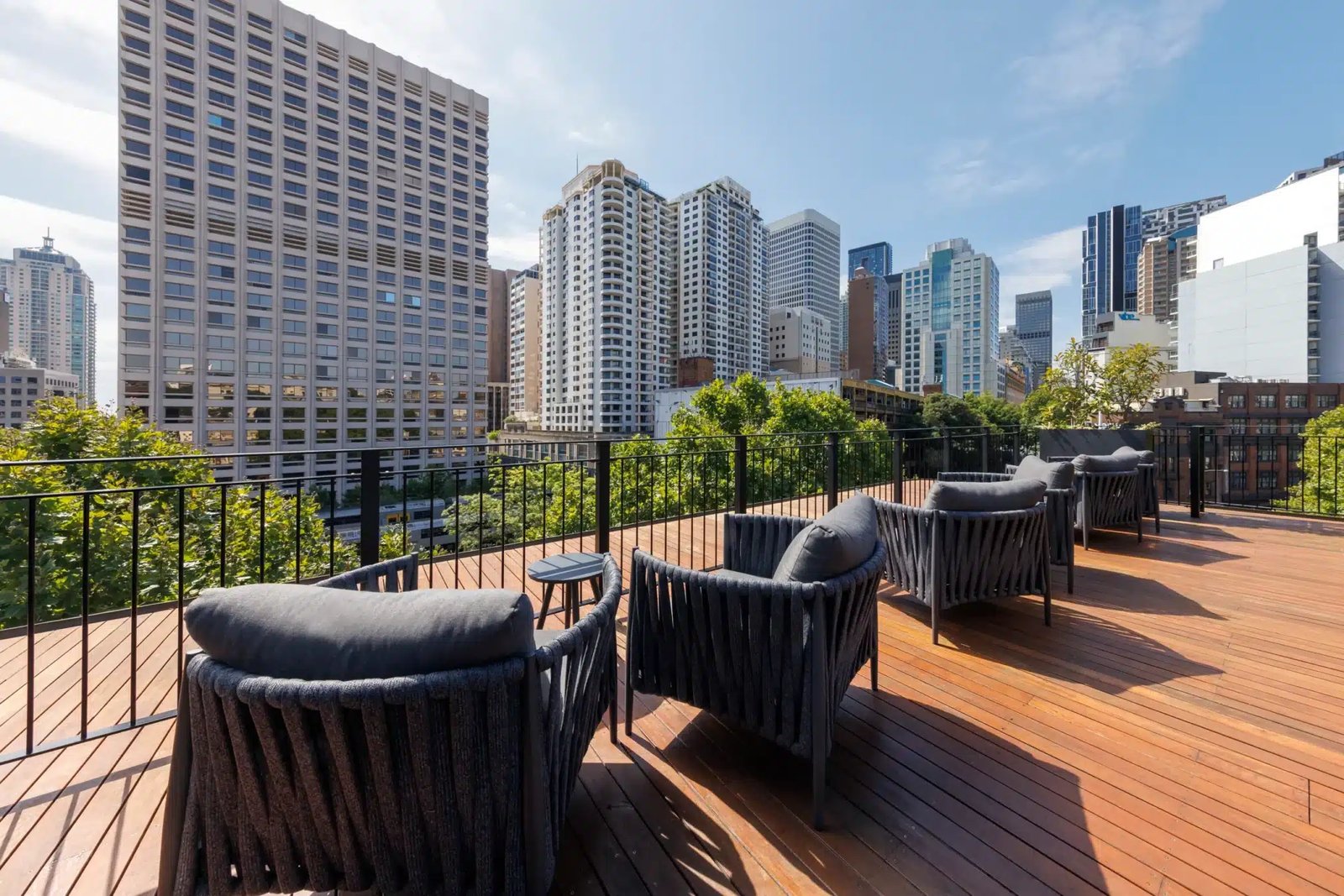 202 Elizabeth — backstory