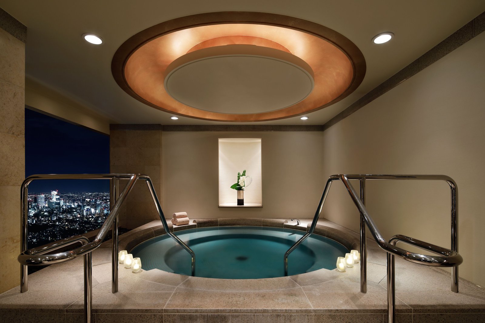 The Ritz-Carlton, Tokyo, baths and gym