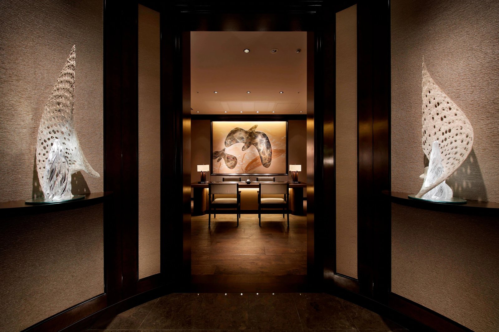 The Ritz-Carlton, Tokyo — vibe