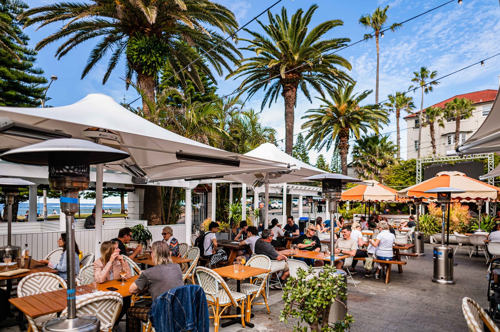 Coogee Bay Hotel, at the table