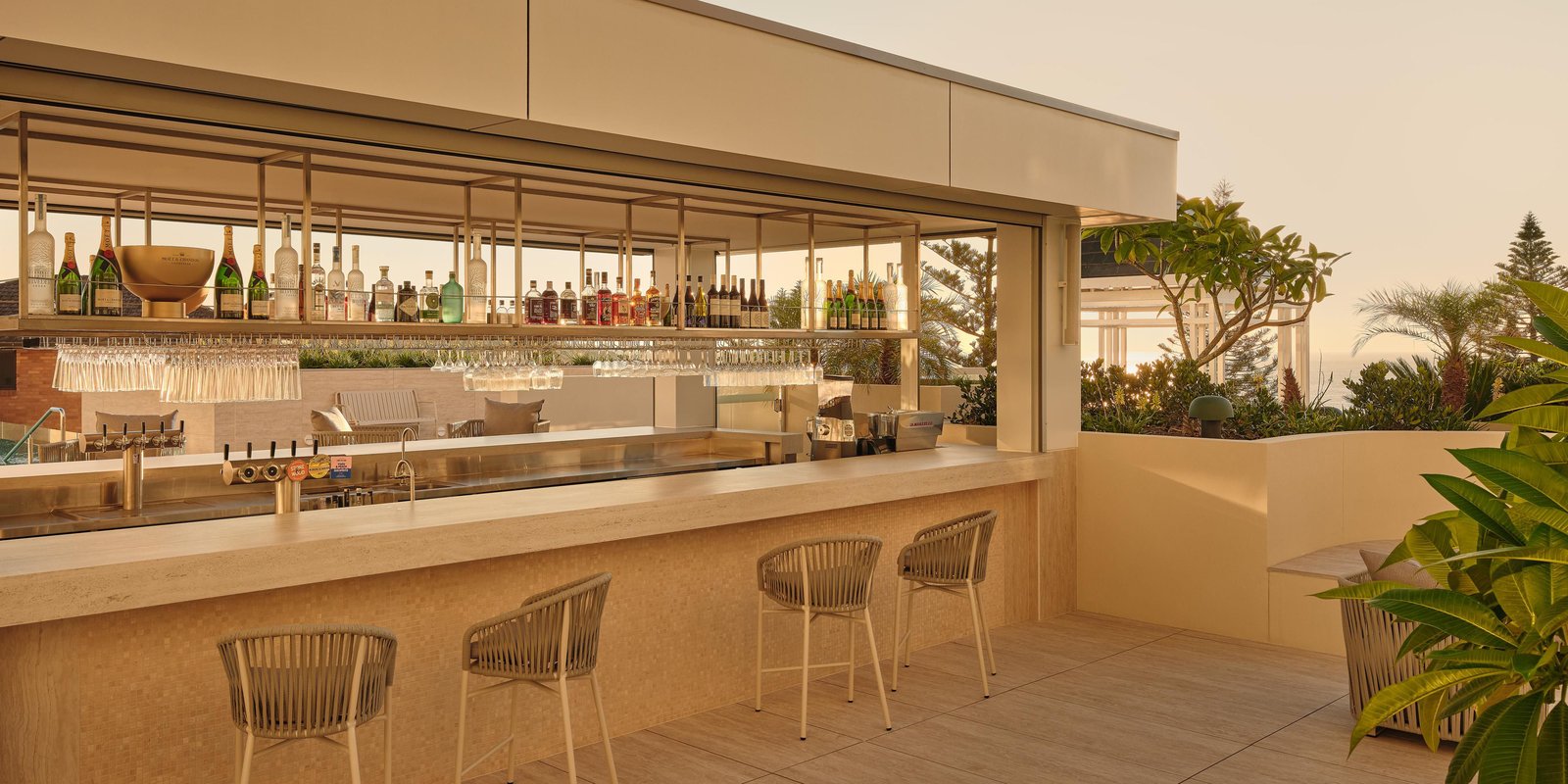 InterContinental Sydney Coogee Beach Hotel — eat & drink