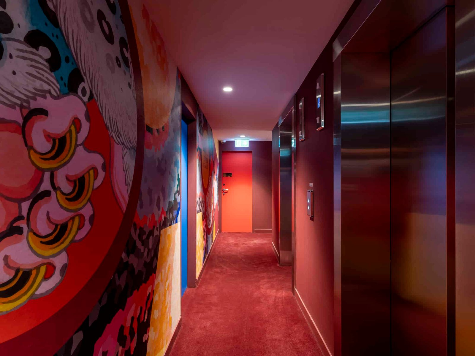 ADGE Hotel & Residences Sydney Surry Hills — vibe