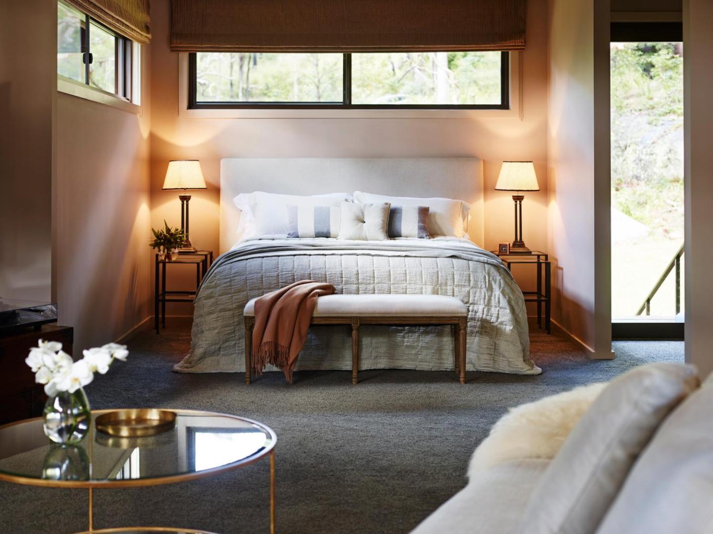 Pretty Beach House — rooms